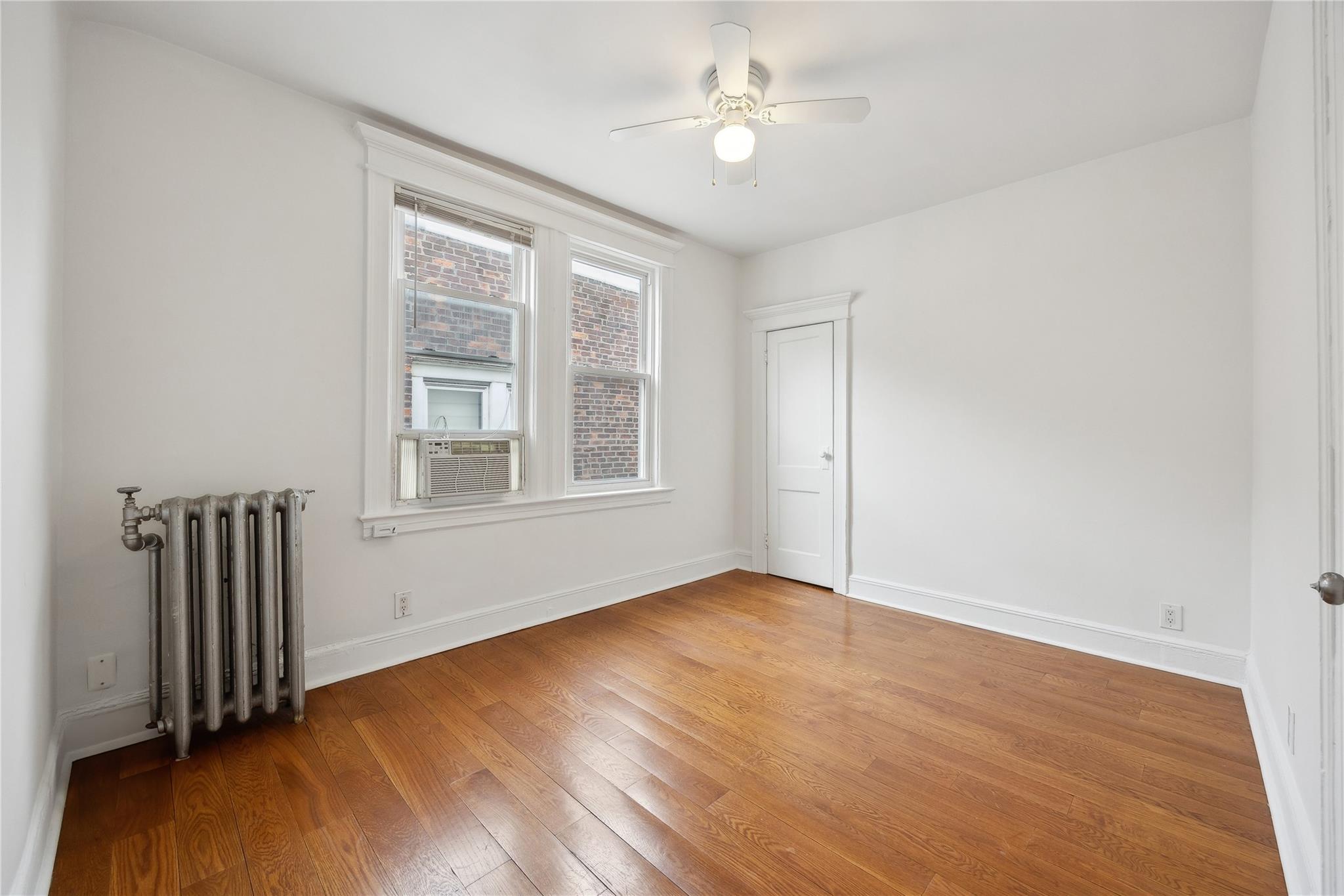 #16 photo, 69-27 43 Avenue, Woodside , NY 11377