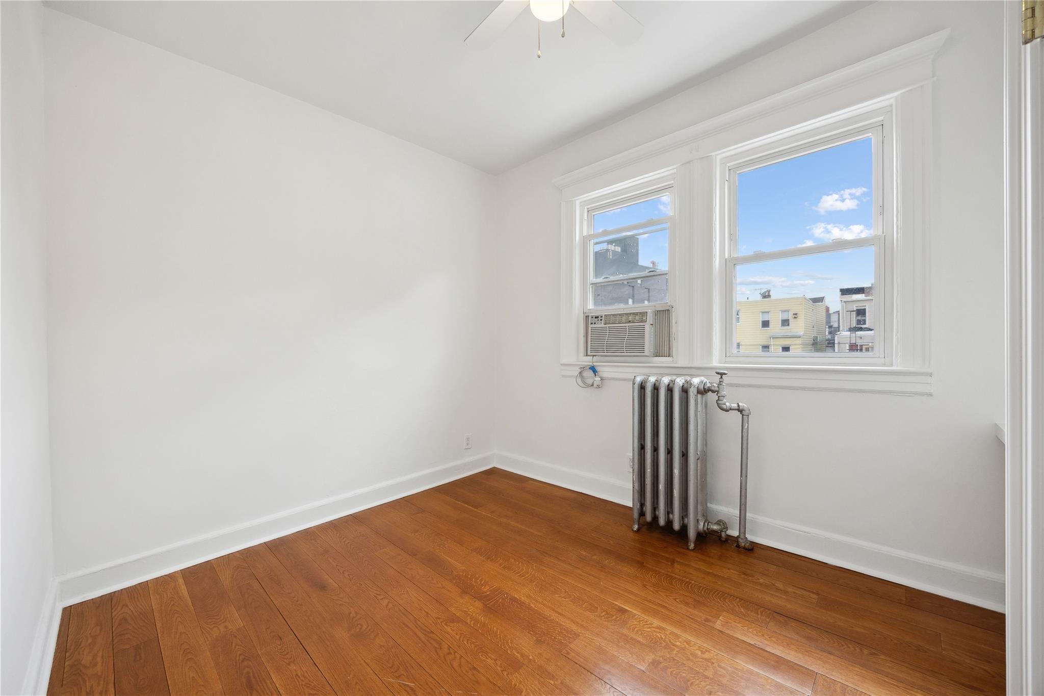 #19 photo, 69-27 43 Avenue, Woodside , NY 11377