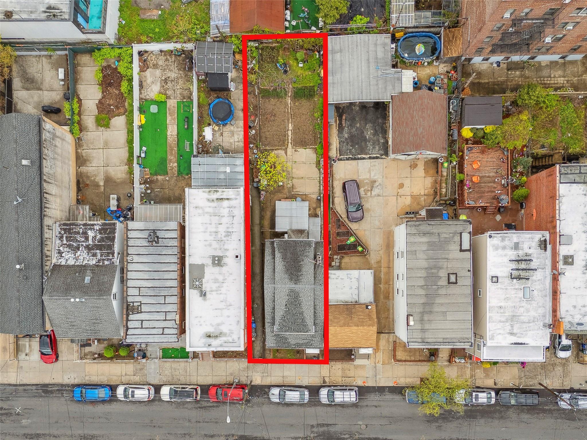 #2 photo, 69-27 43 Avenue, Woodside , NY 11377