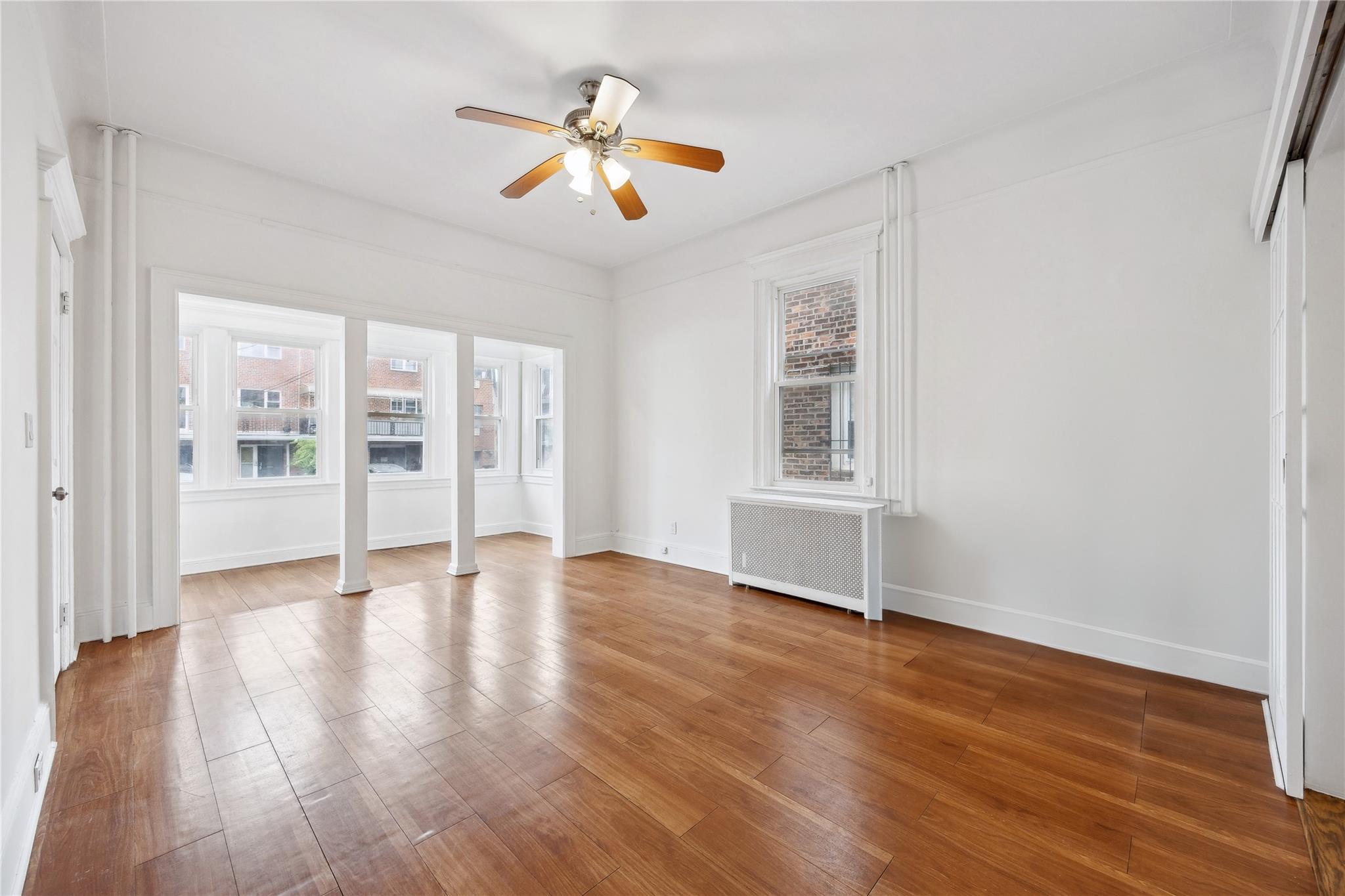 #4 photo, 69-27 43 Avenue, Woodside , NY 11377