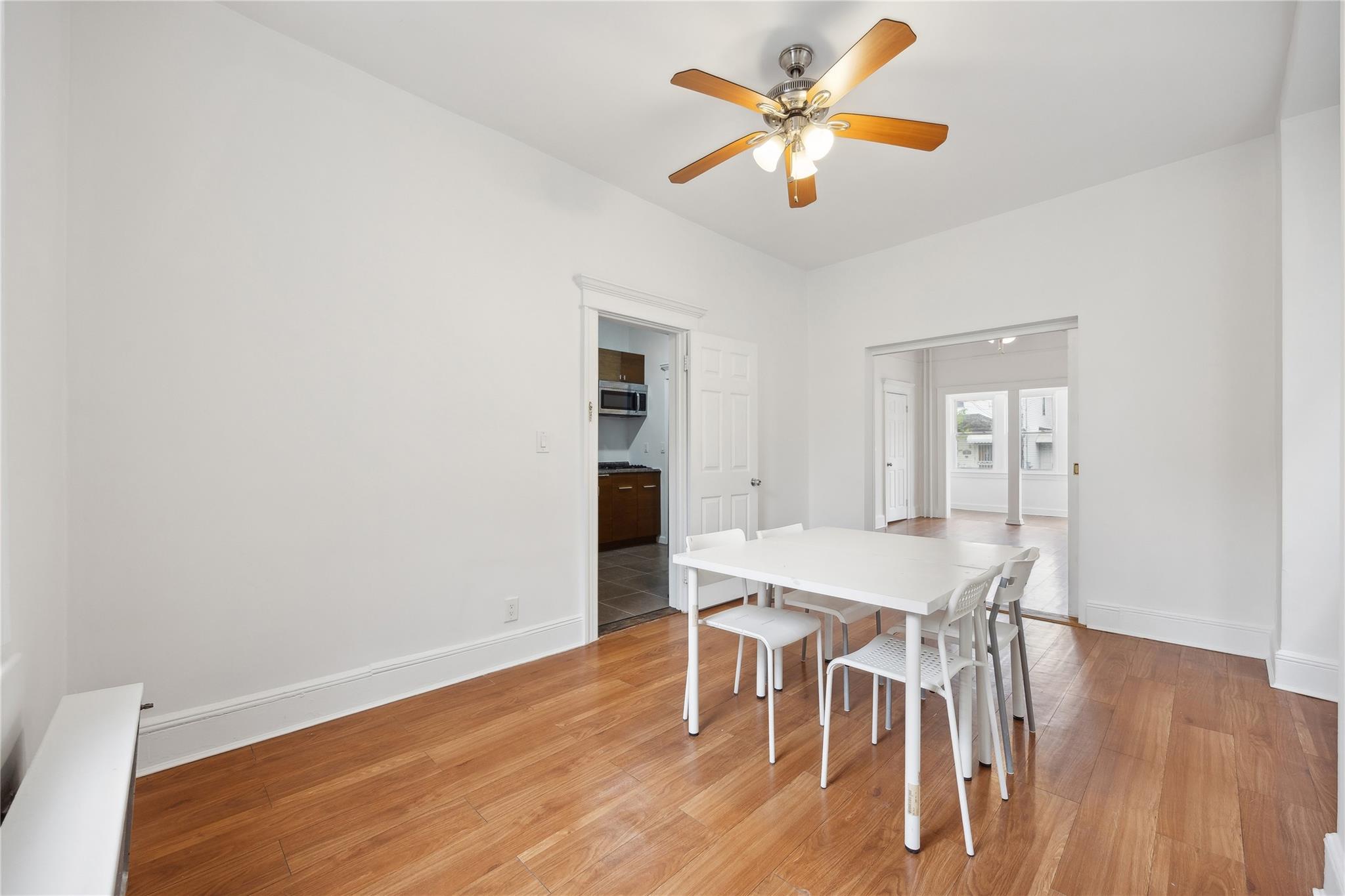 #7 photo, 69-27 43 Avenue, Woodside , NY 11377