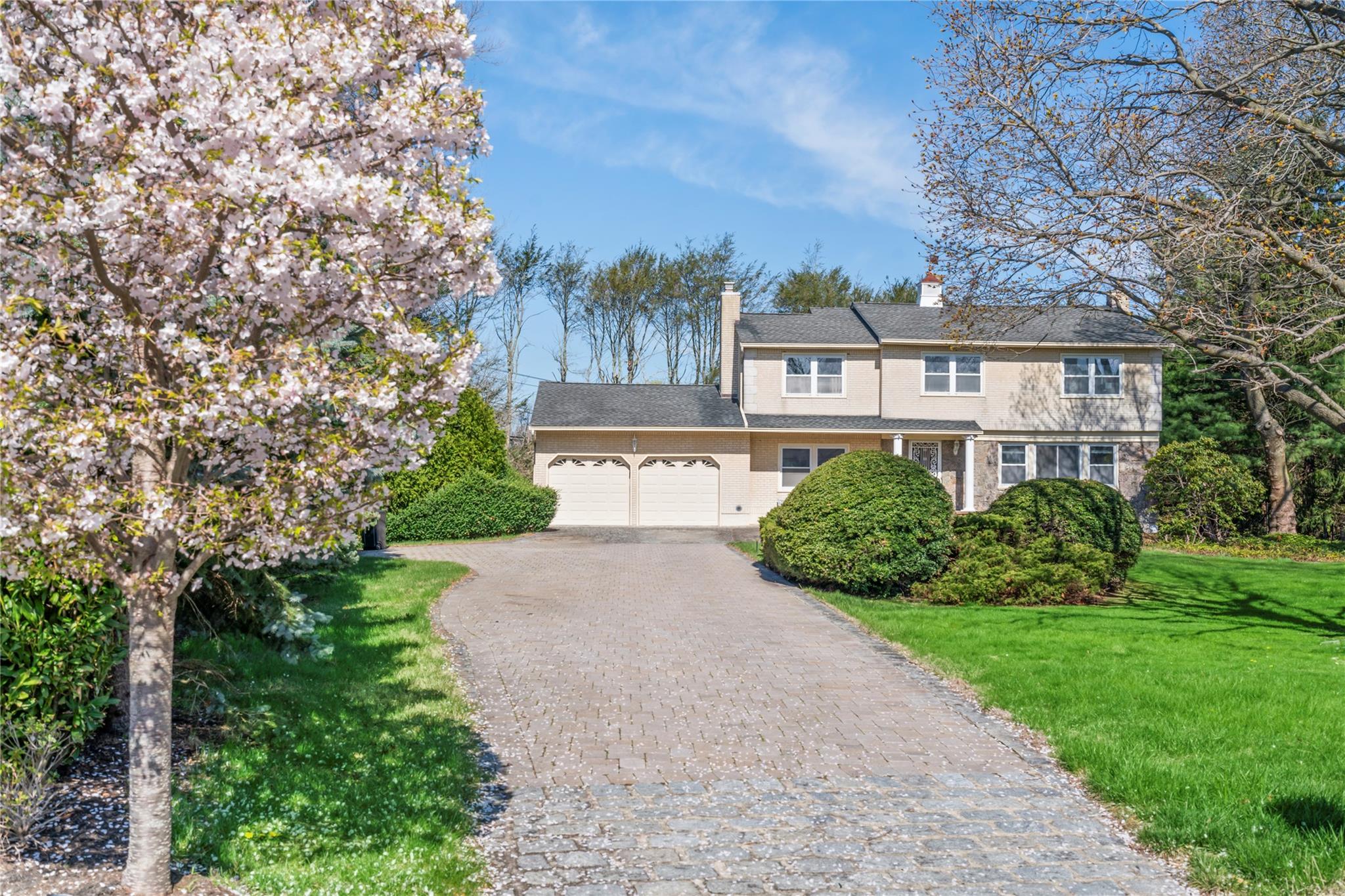 #1 photo, 5 Woodrise Court, East Northport , NY 11731