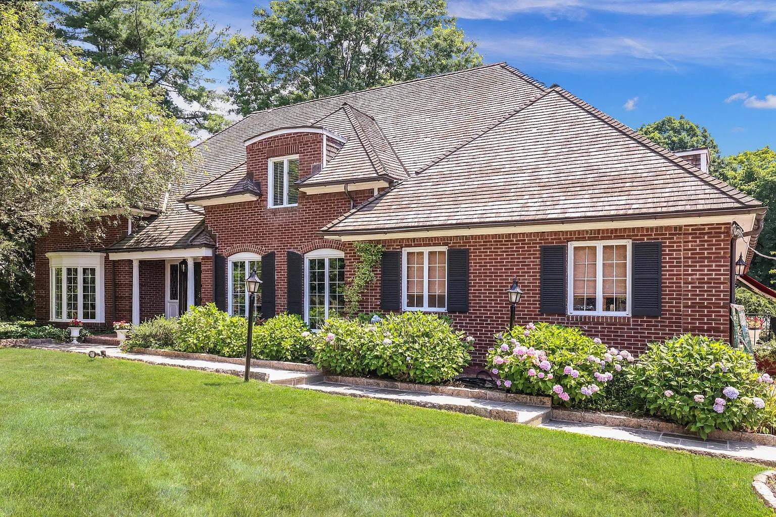 #1 photo, 6 Kenilworth Road, Rye , NY 10580