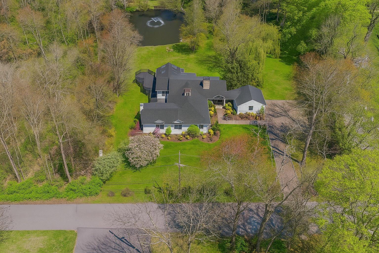 #1 photo, 5 South Brook Road, Bedford , NY 10506