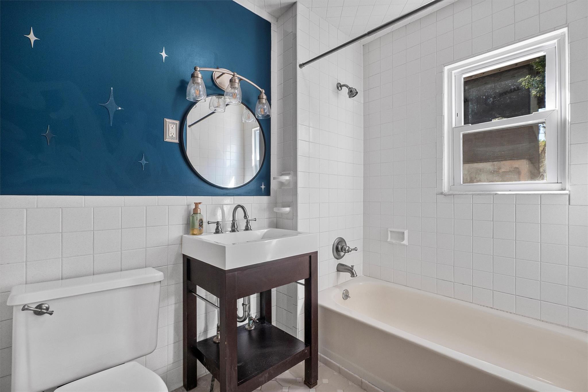 #13 photo, 119 Western Highway, West Nyack , NY 10994