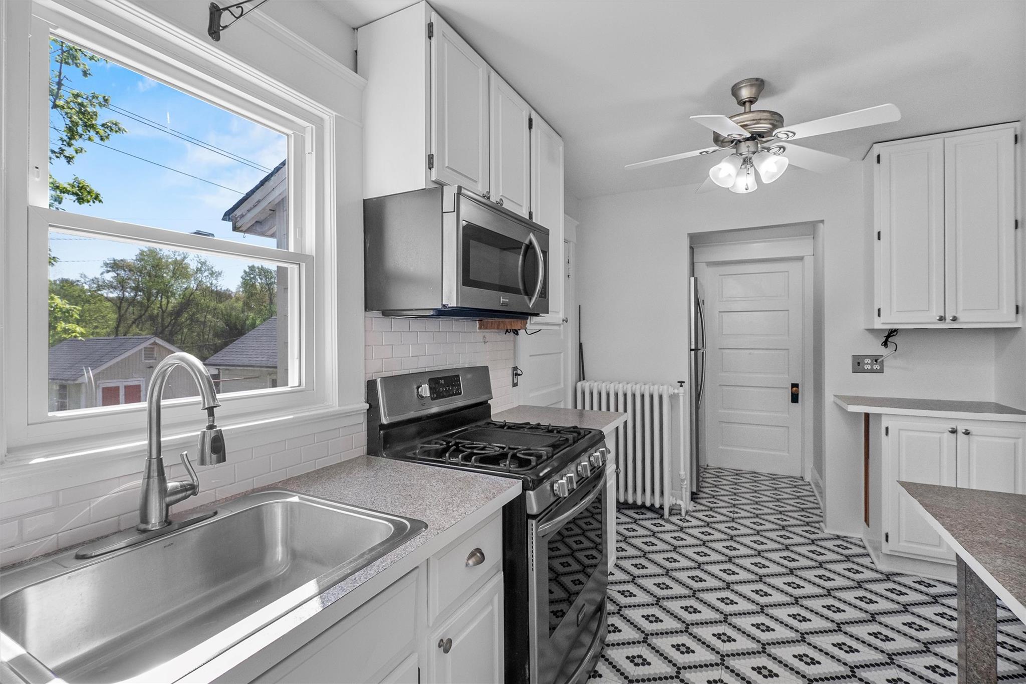 #6 photo, 119 Western Highway, West Nyack , NY 10994