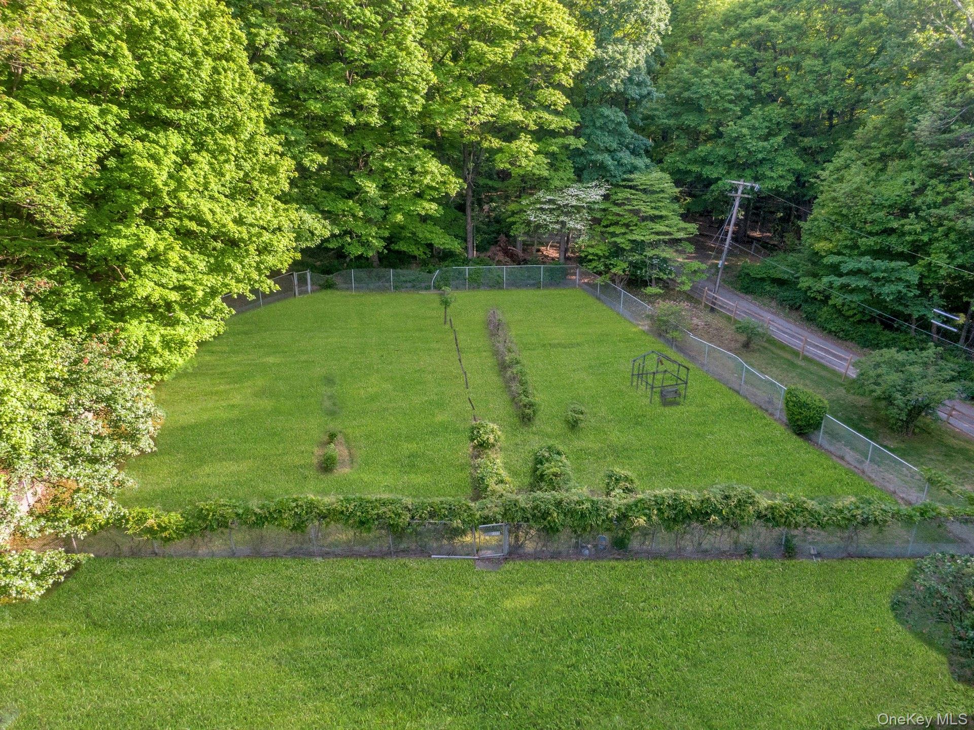 #14 photo, 300 Sheldon Avenue, Tarrytown , NY 10591