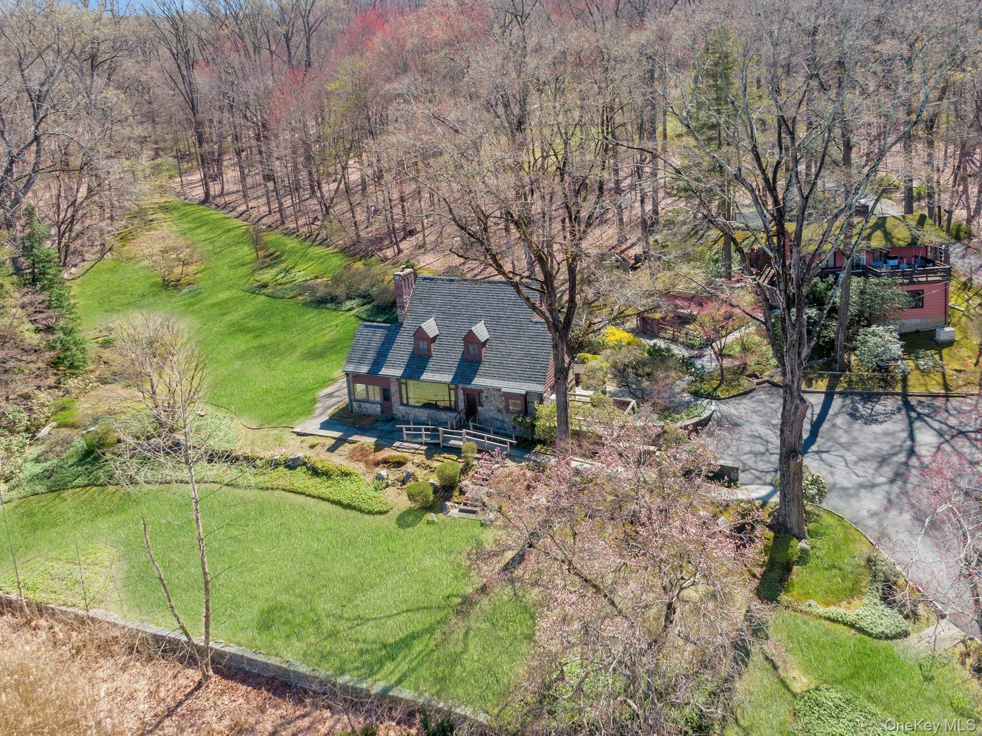 #6 photo, 300 Sheldon Avenue, Tarrytown , NY 10591