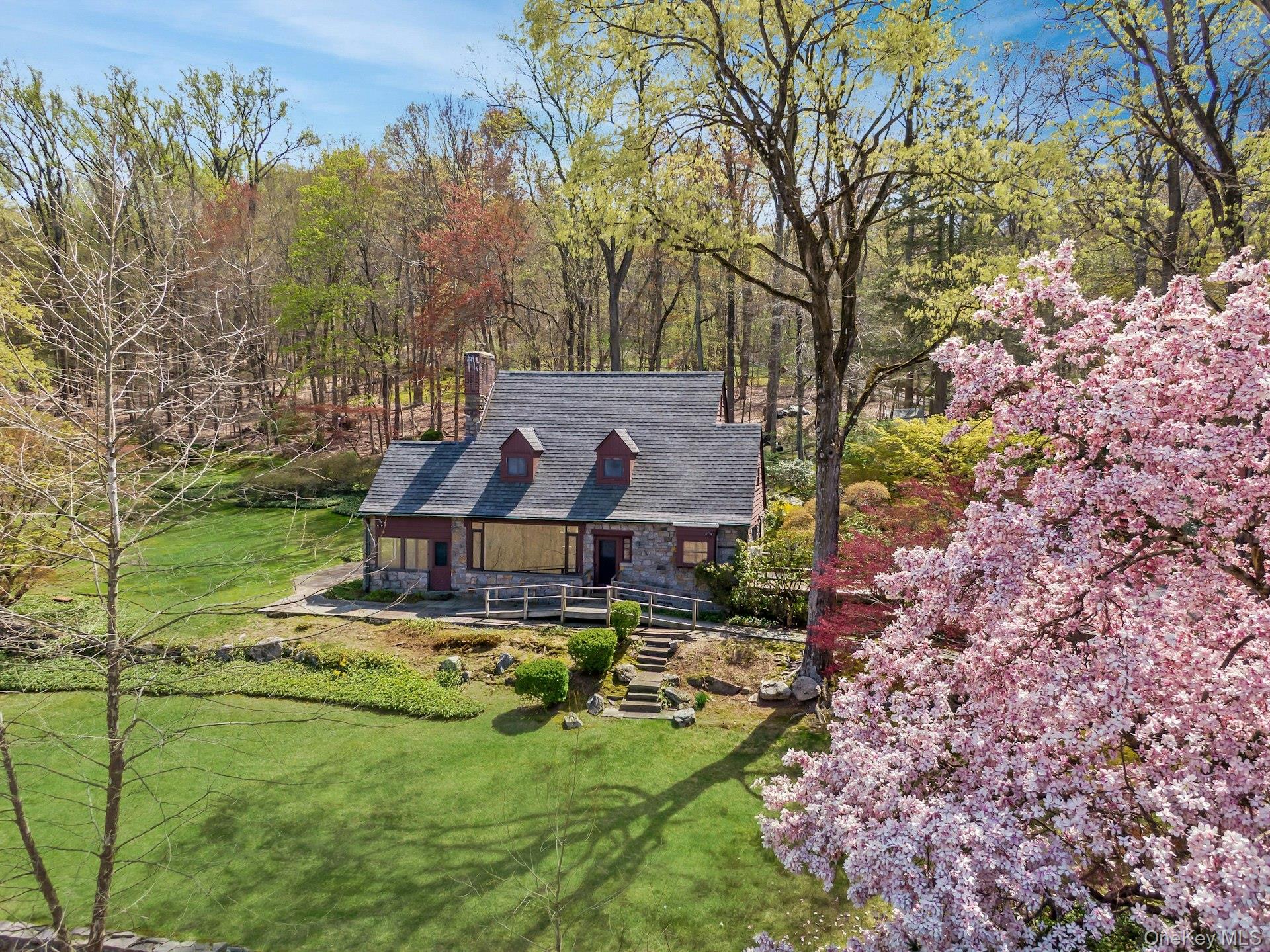 #7 photo, 300 Sheldon Avenue, Tarrytown , NY 10591