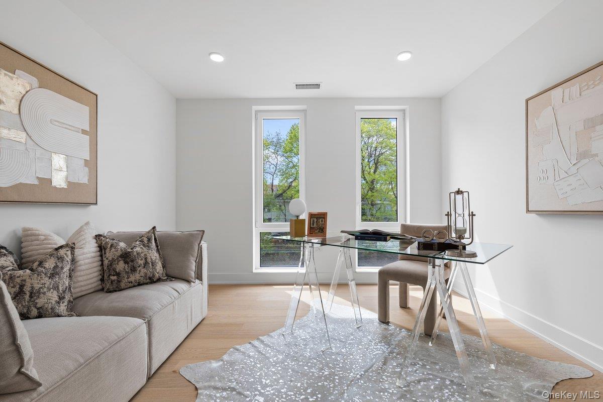 #9 photo, 33 Calvert Street, Harrison , NY 10528