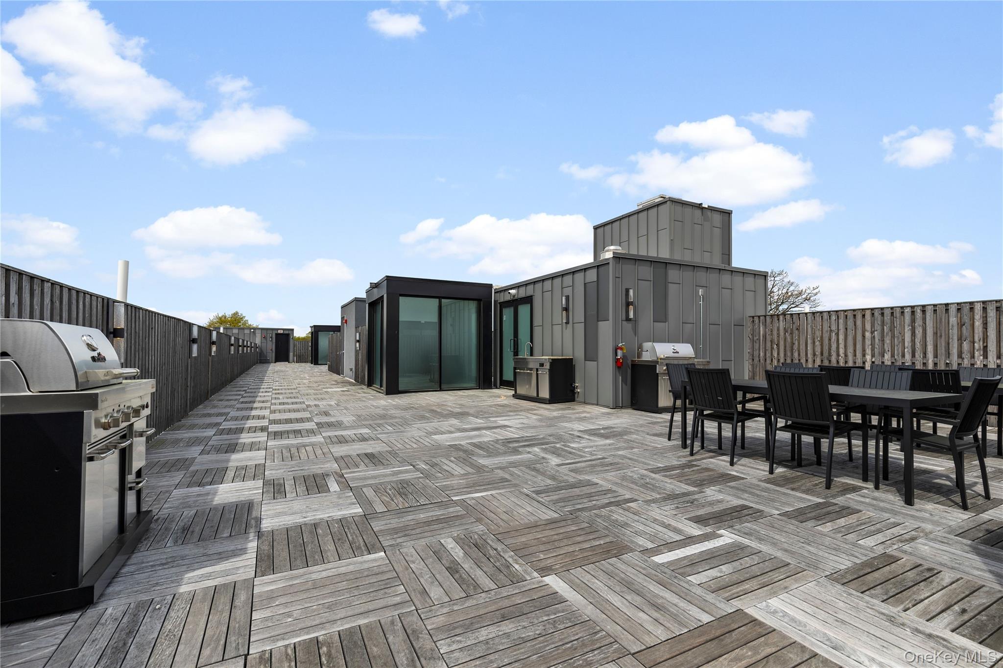 #12 photo, 33 Calvert Street, Harrison , NY 10528