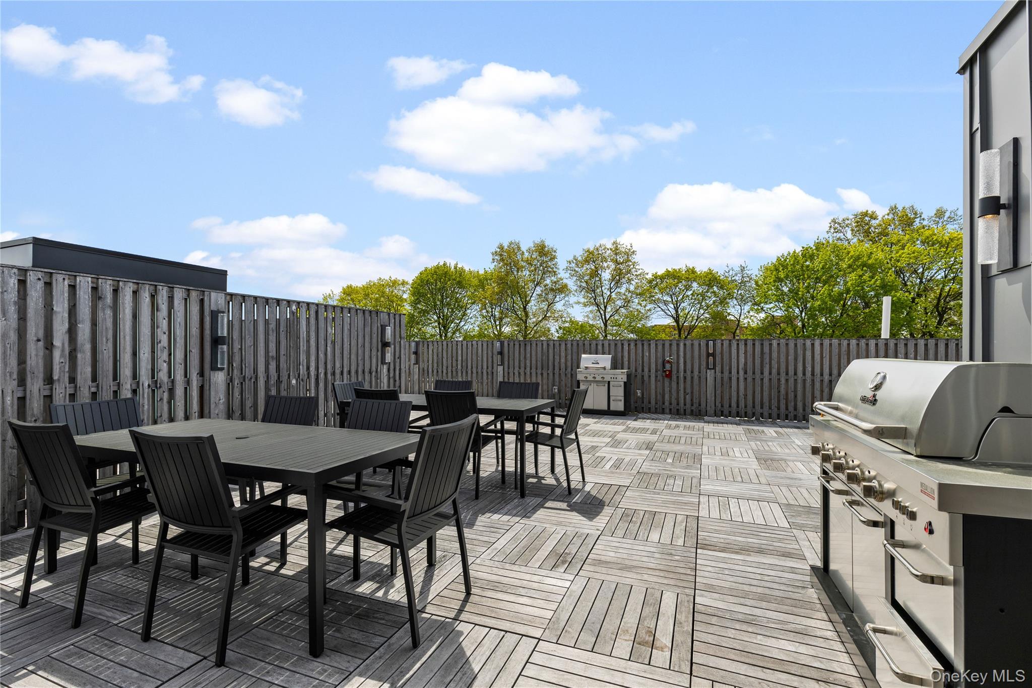 #13 photo, 33 Calvert Street, Harrison , NY 10528