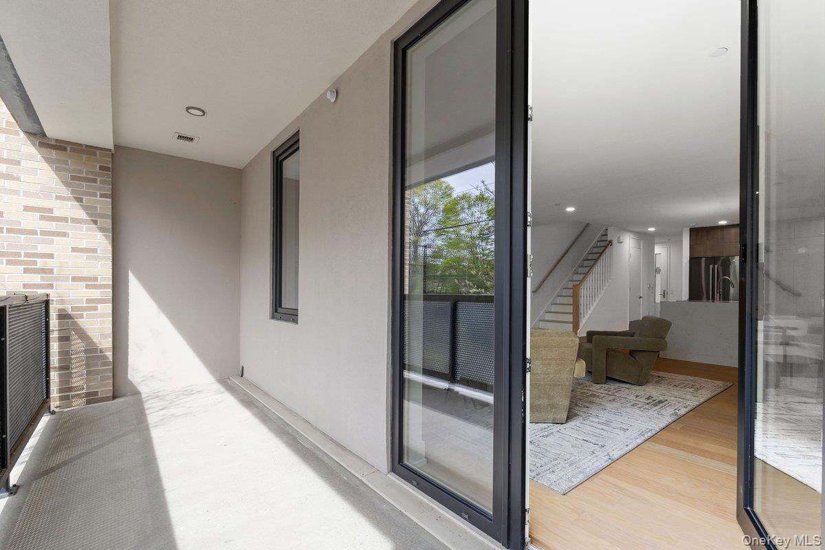 #8 photo, 33 Calvert Street, Harrison , NY 10528