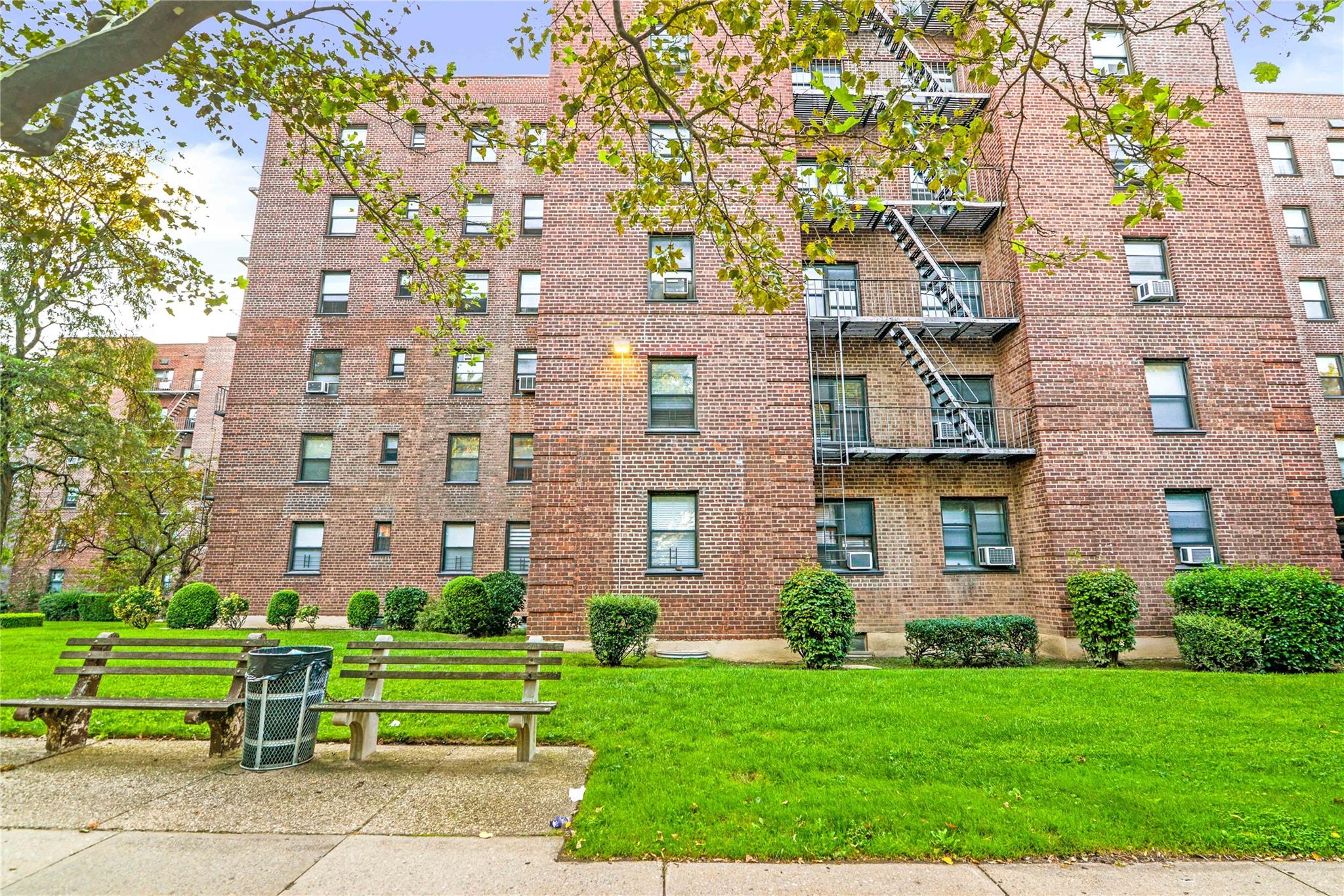 #1 photo, 25-18 Union Street, كوينز Flushing , NY 11354
