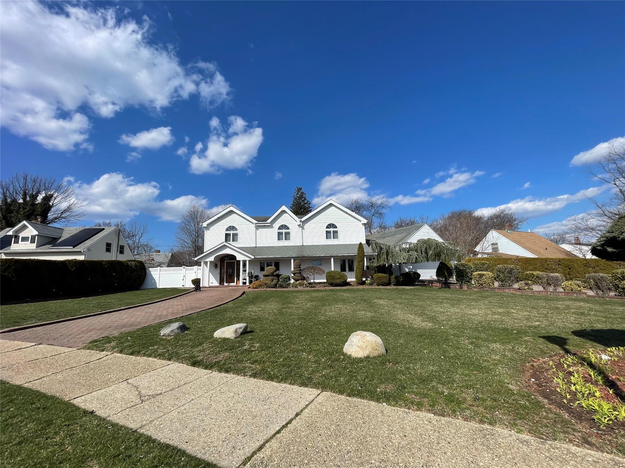 #3 photo, 79 Constellation Road, ナッソー郡 Levittown , NY 11756