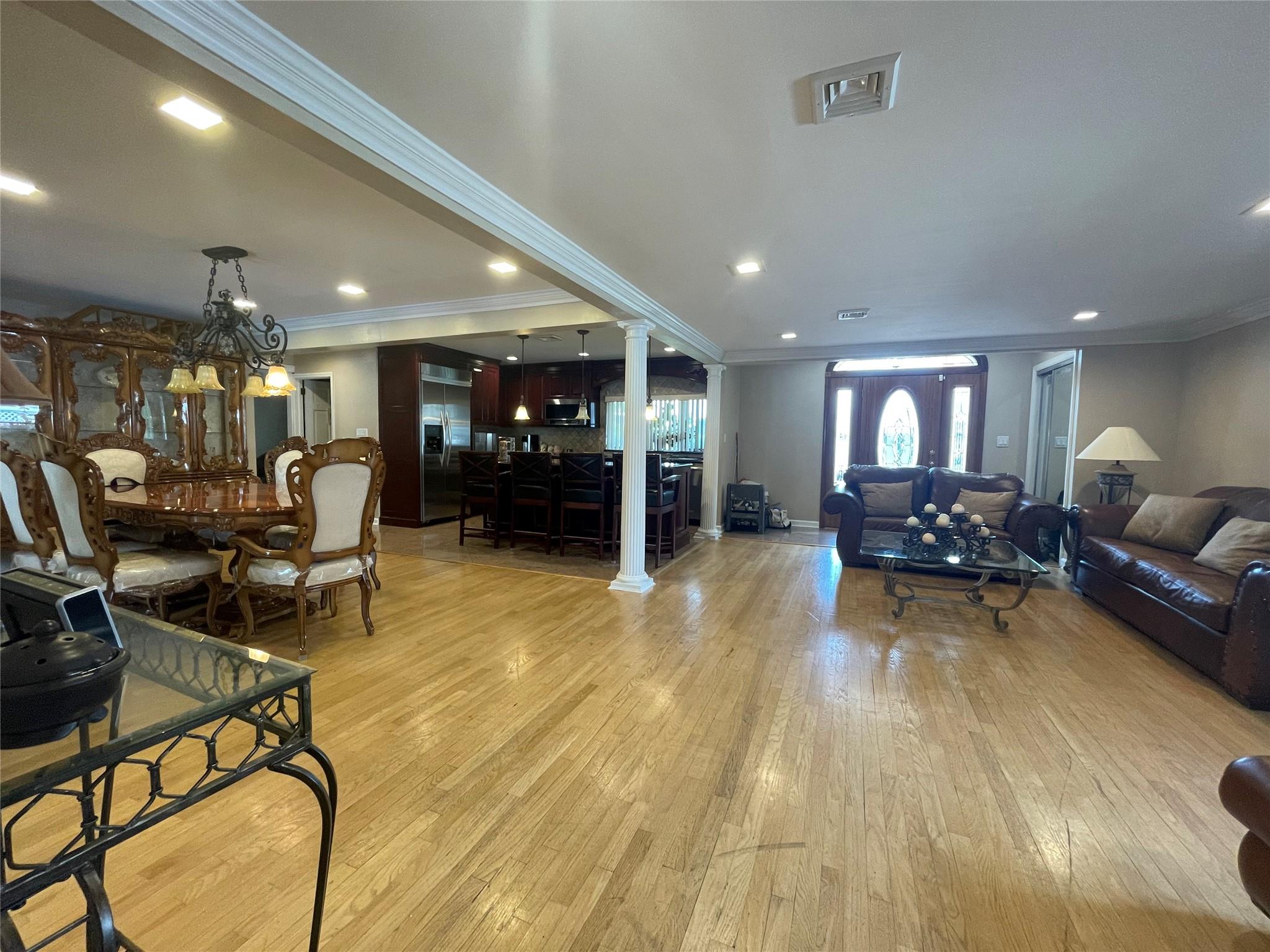 #5 photo, 79 Constellation Road, ナッソー郡 Levittown , NY 11756