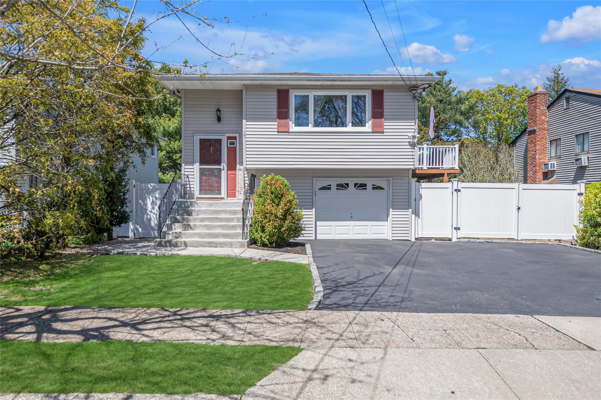 #1 photo, 17 Brennan Street, Huntington , NY 11743