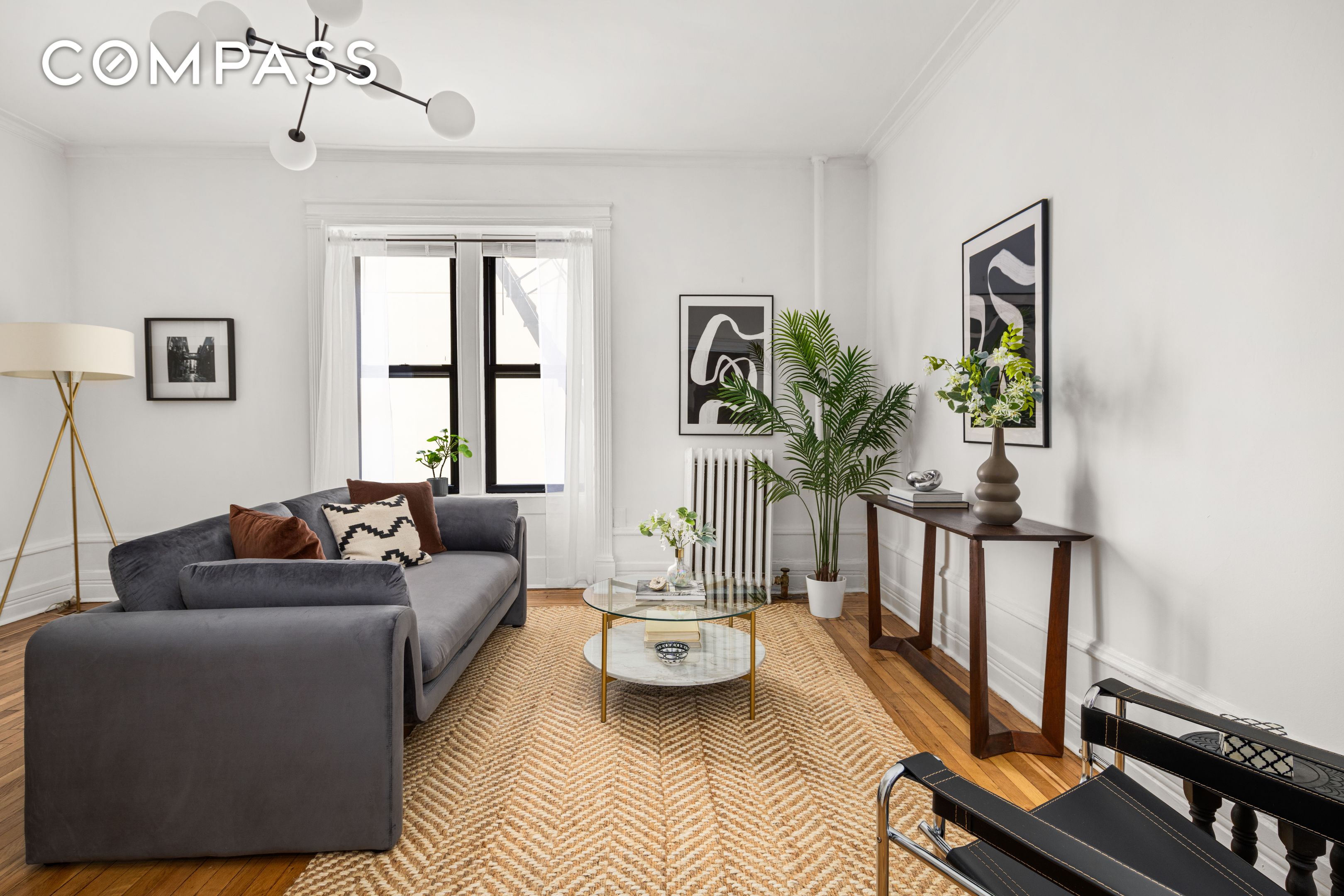 #4 photo, 465 Eastern Parkway, ブルックリン区 Crown Heights , NY 11216