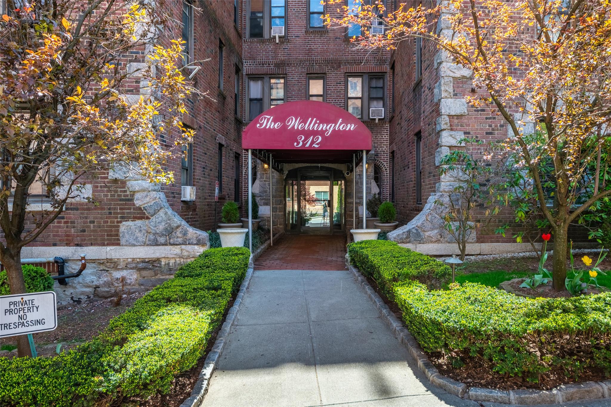 #1 photo, 312 Main Street, White Plains , NY 10601