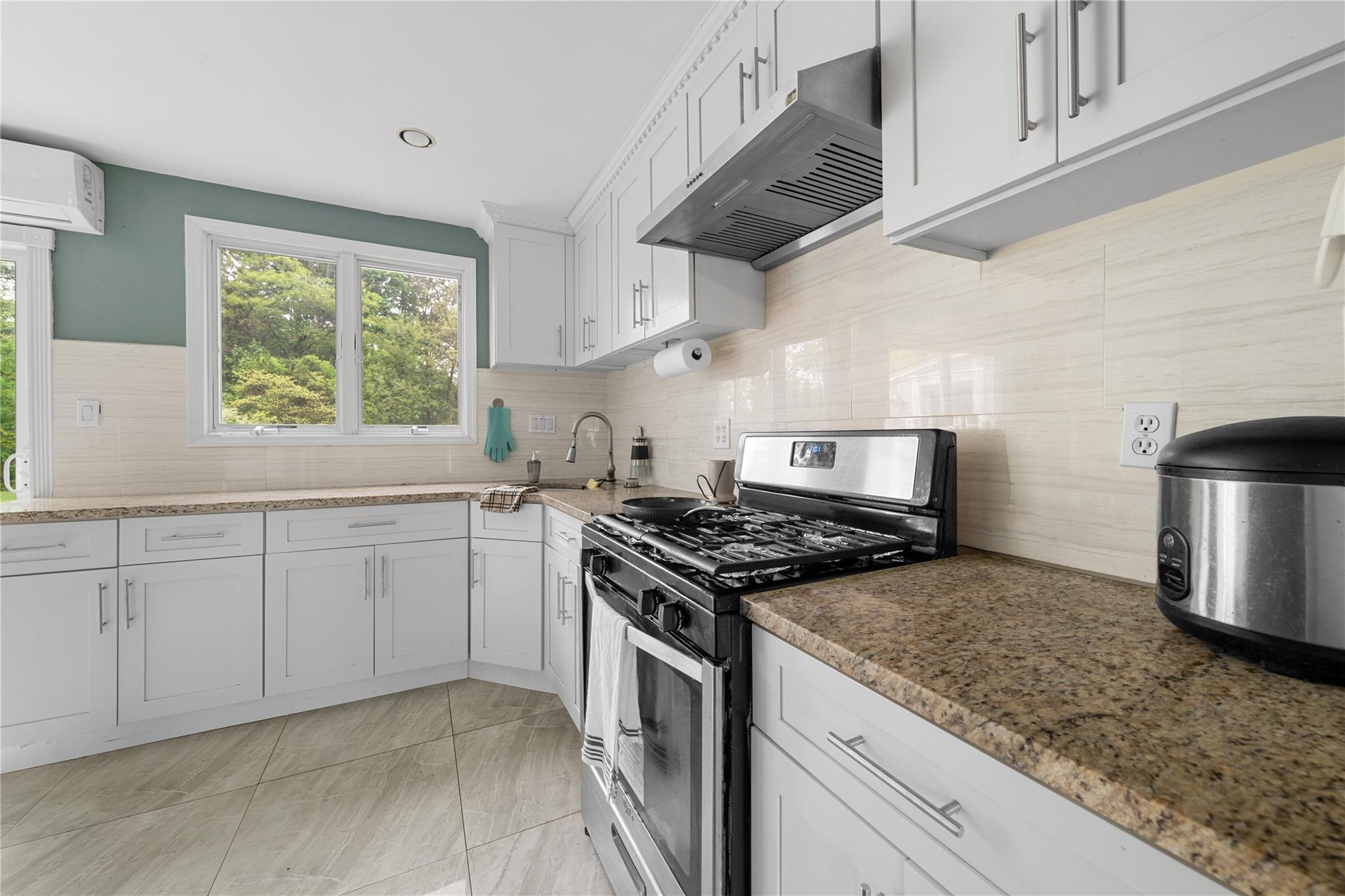 #20 photo, 51 Joline Road, サフォーク郡 Port Jefferson Station , NY 11776