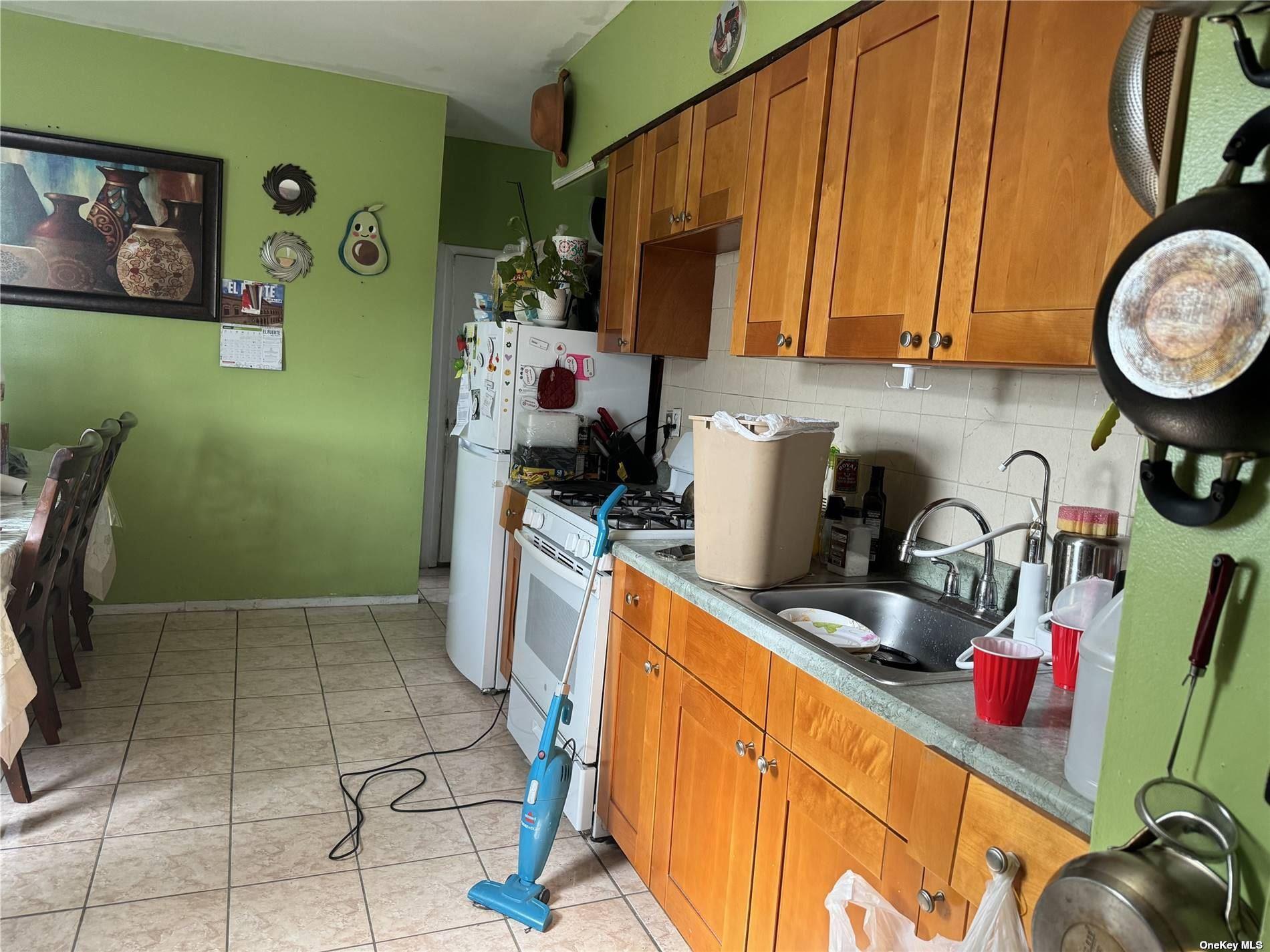 #18 photo, 45-16 National Street, クイーンズ区 Corona , NY 11368