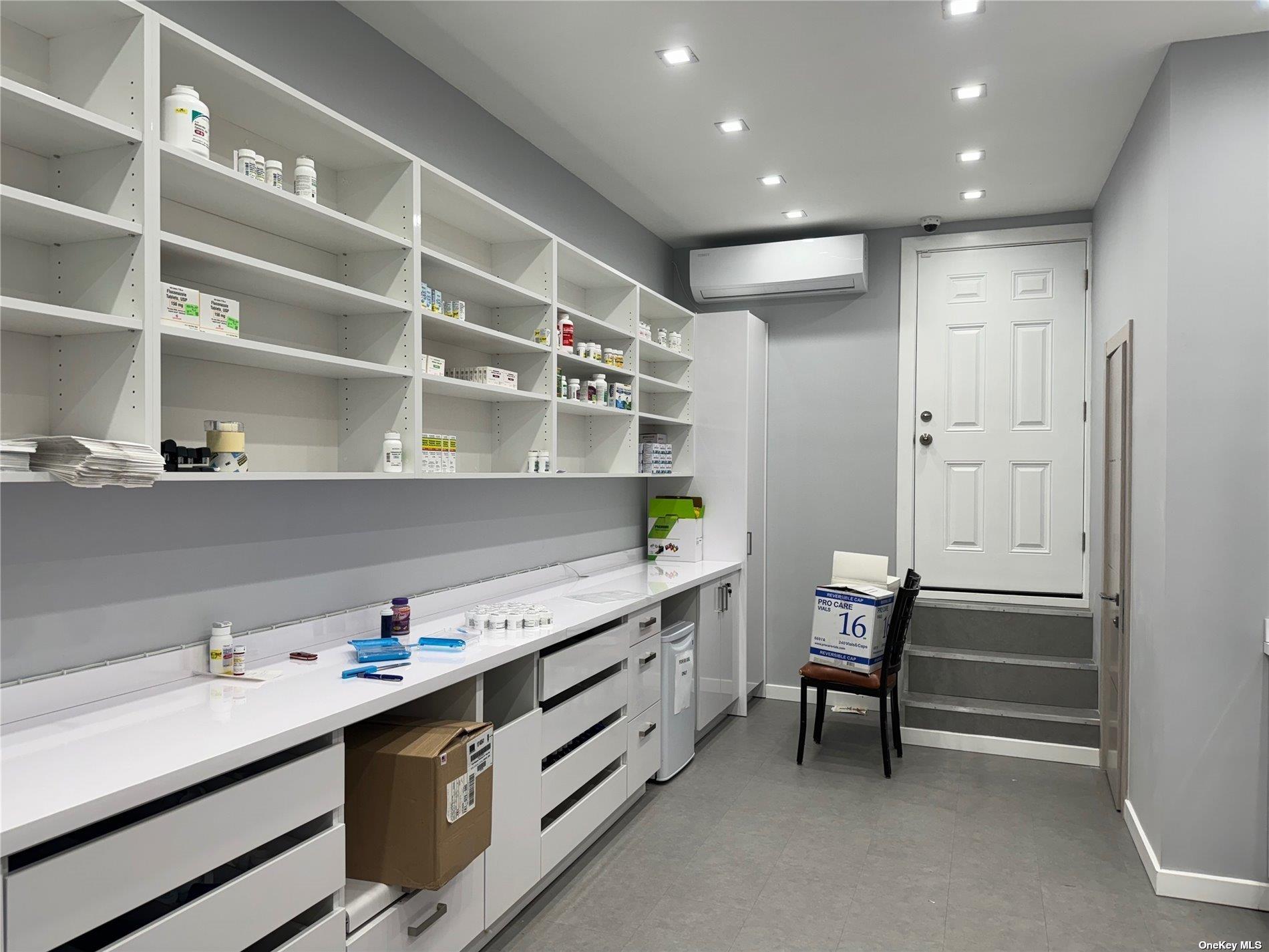 #9 photo, 45-16 National Street, クイーンズ区 Corona , NY 11368