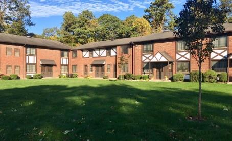 #1 photo, 39 Newbrook Lane, Bay Shore , NY 11706