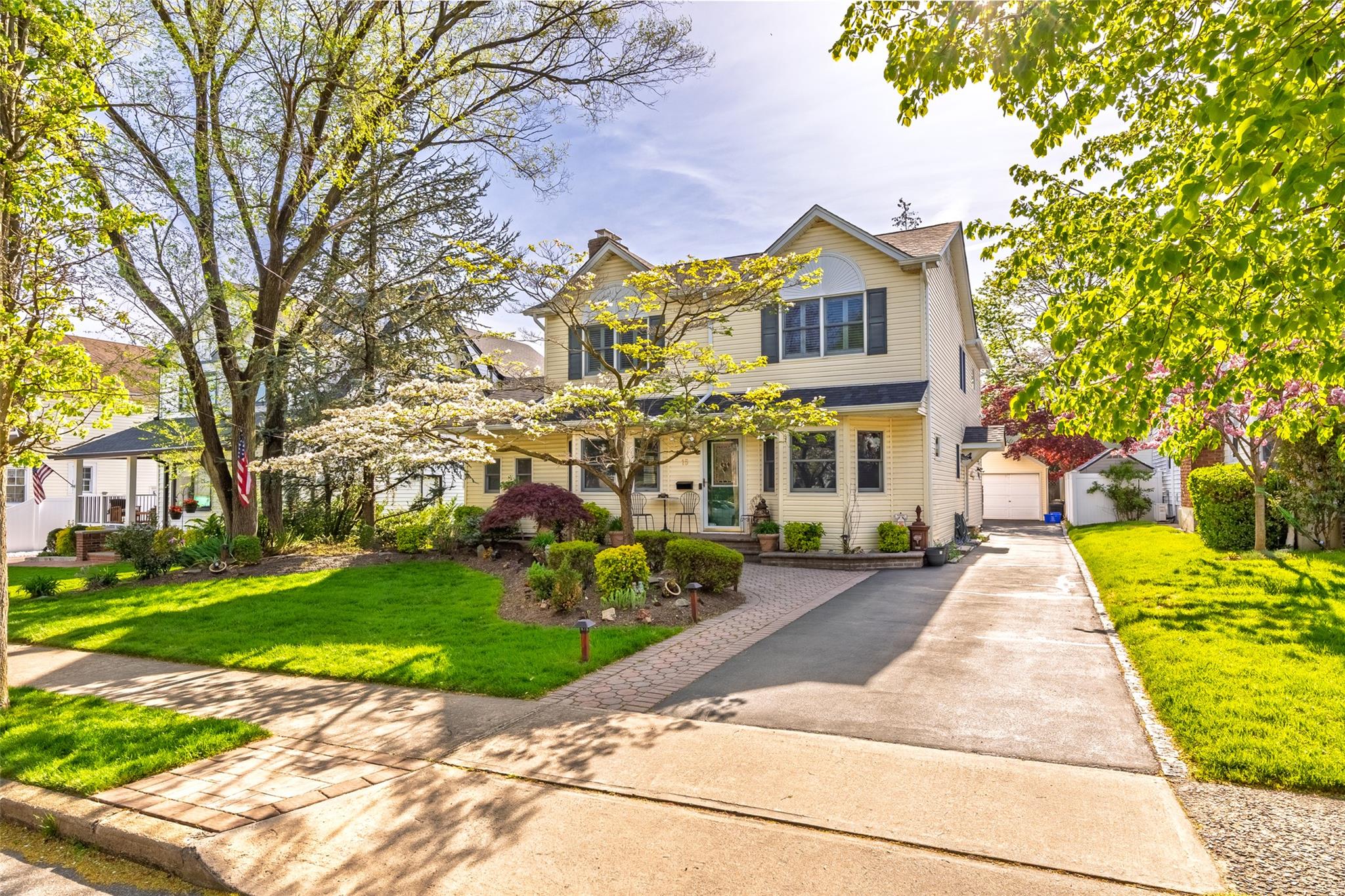 #1 photo, 15 Davison Avenue, East Rockaway , NY 11518