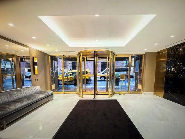 #9 photo, 150 W 51, マンハッタン New York (Manhattan) , NY 10019