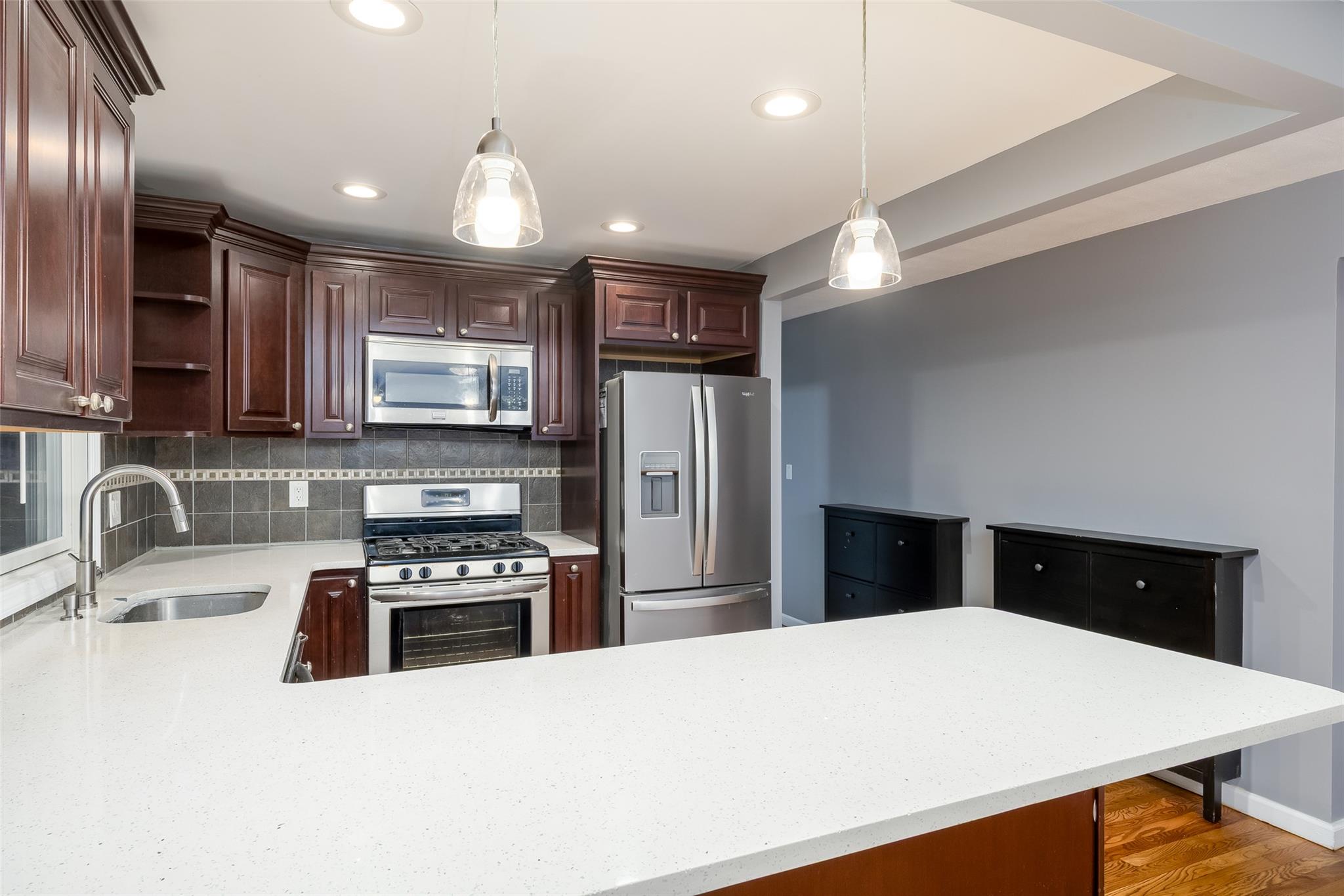 #11 photo, 646 Lincoln Street, ナッソー郡 Baldwin , NY 11510