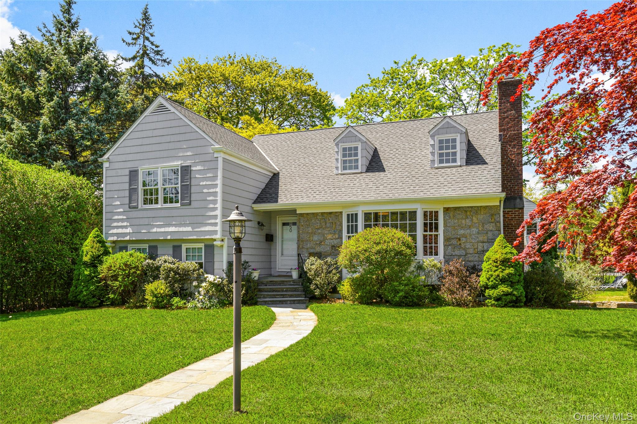 #1 photo, 850 Soundview Drive, Mamaroneck , NY 10543
