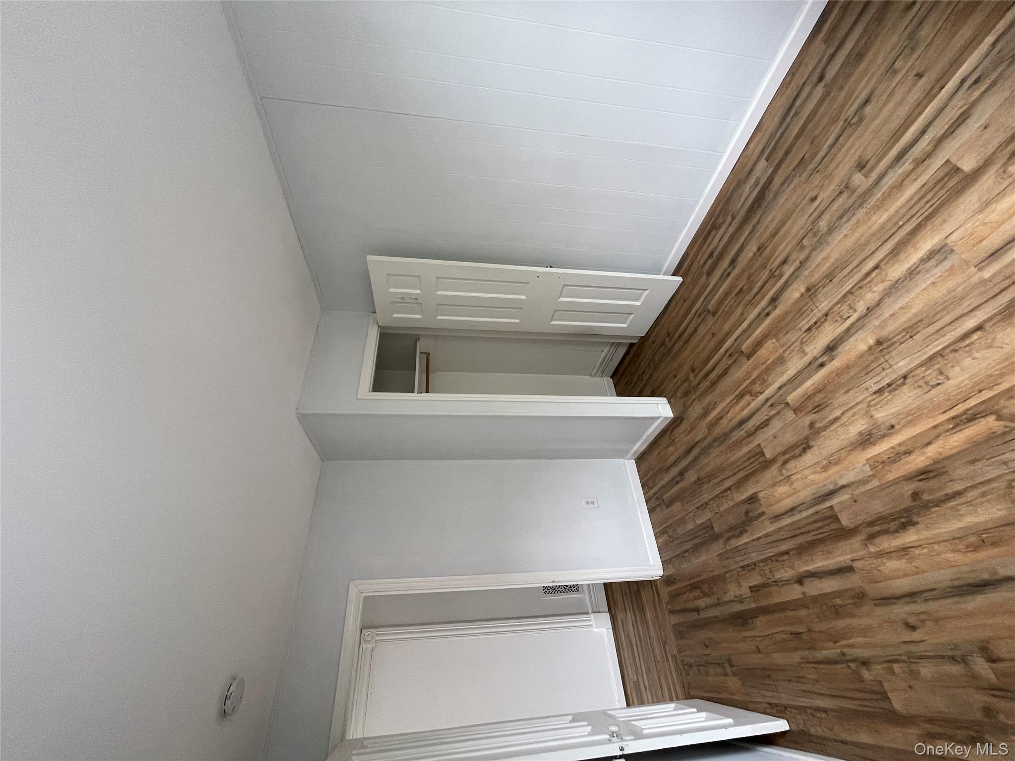 #14 photo, 59 Main Street, New Paltz , NY 12561