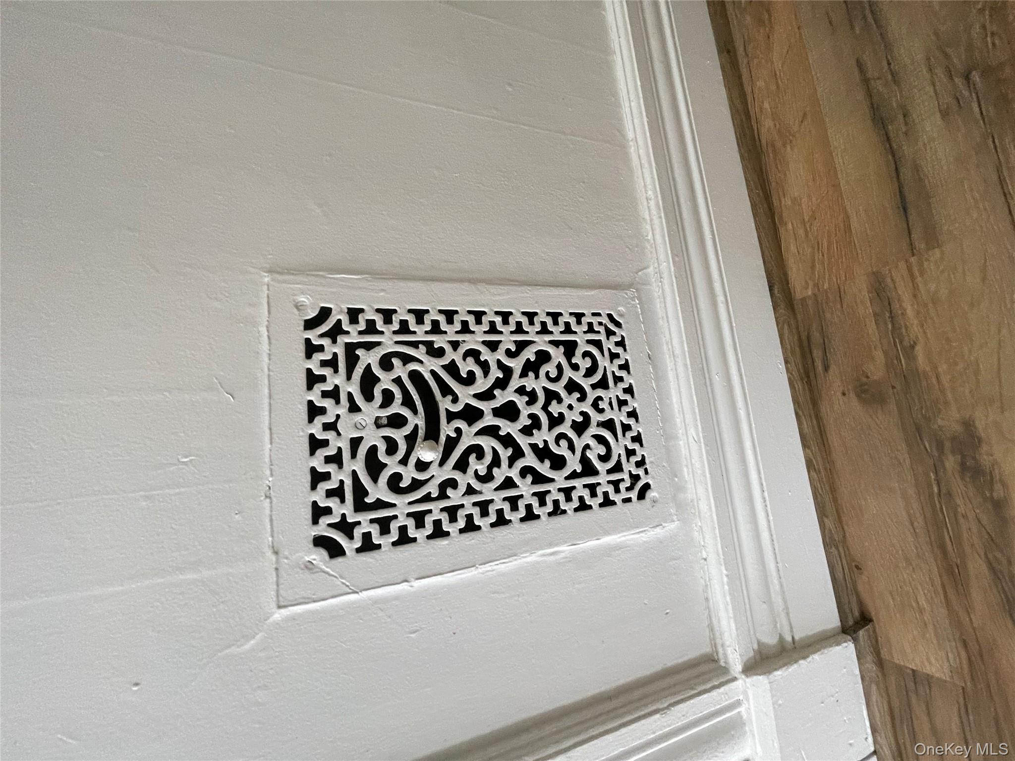 #15 photo, 59 Main Street, New Paltz , NY 12561