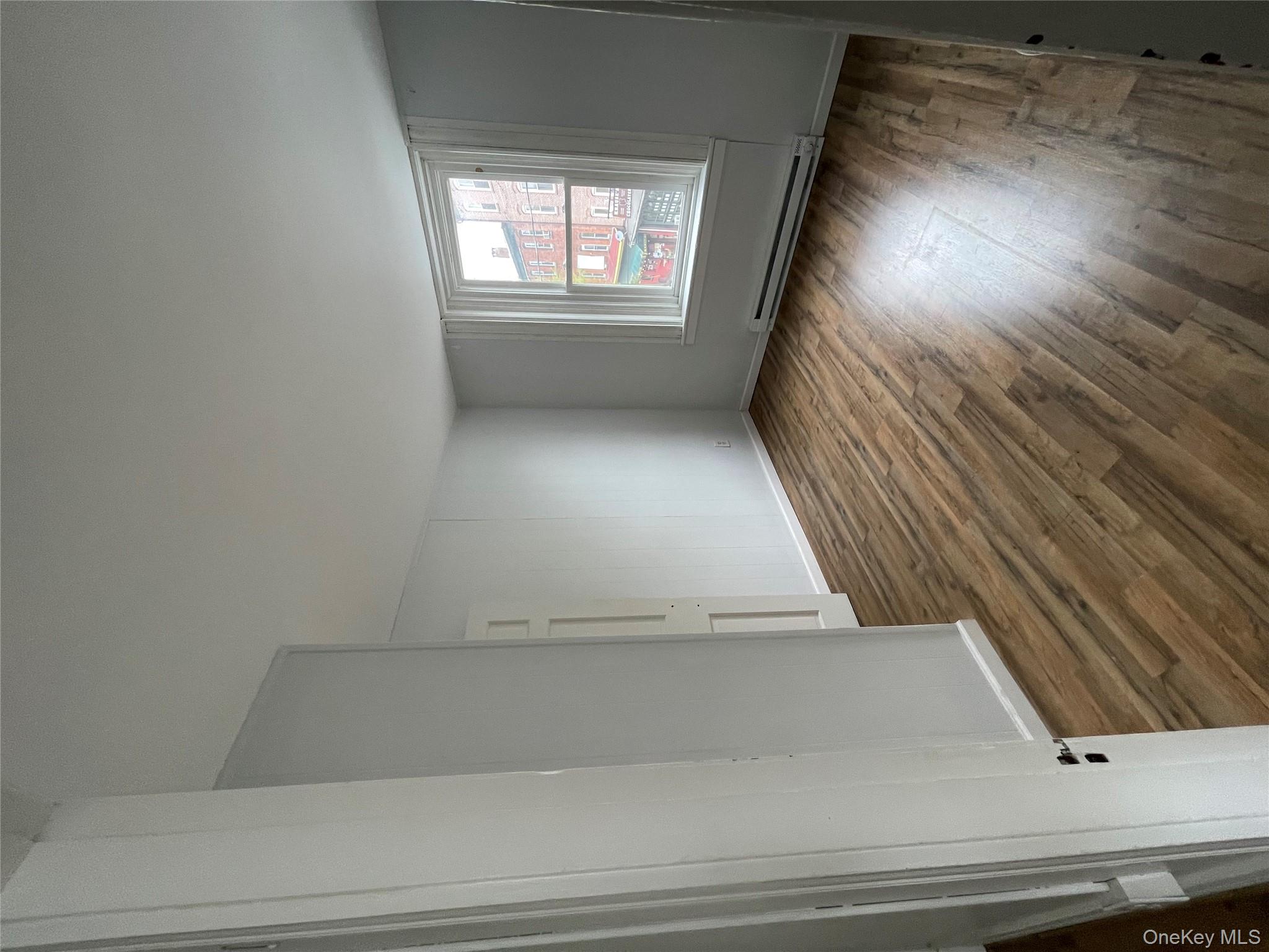 #9 photo, 59 Main Street, New Paltz , NY 12561