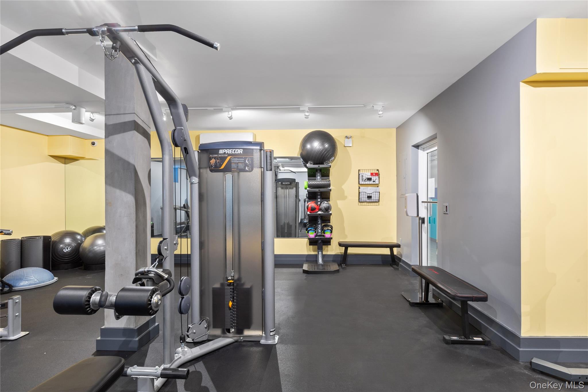 #14 photo, 73-12 35th Avenue, Jackson Heights , NY 11372