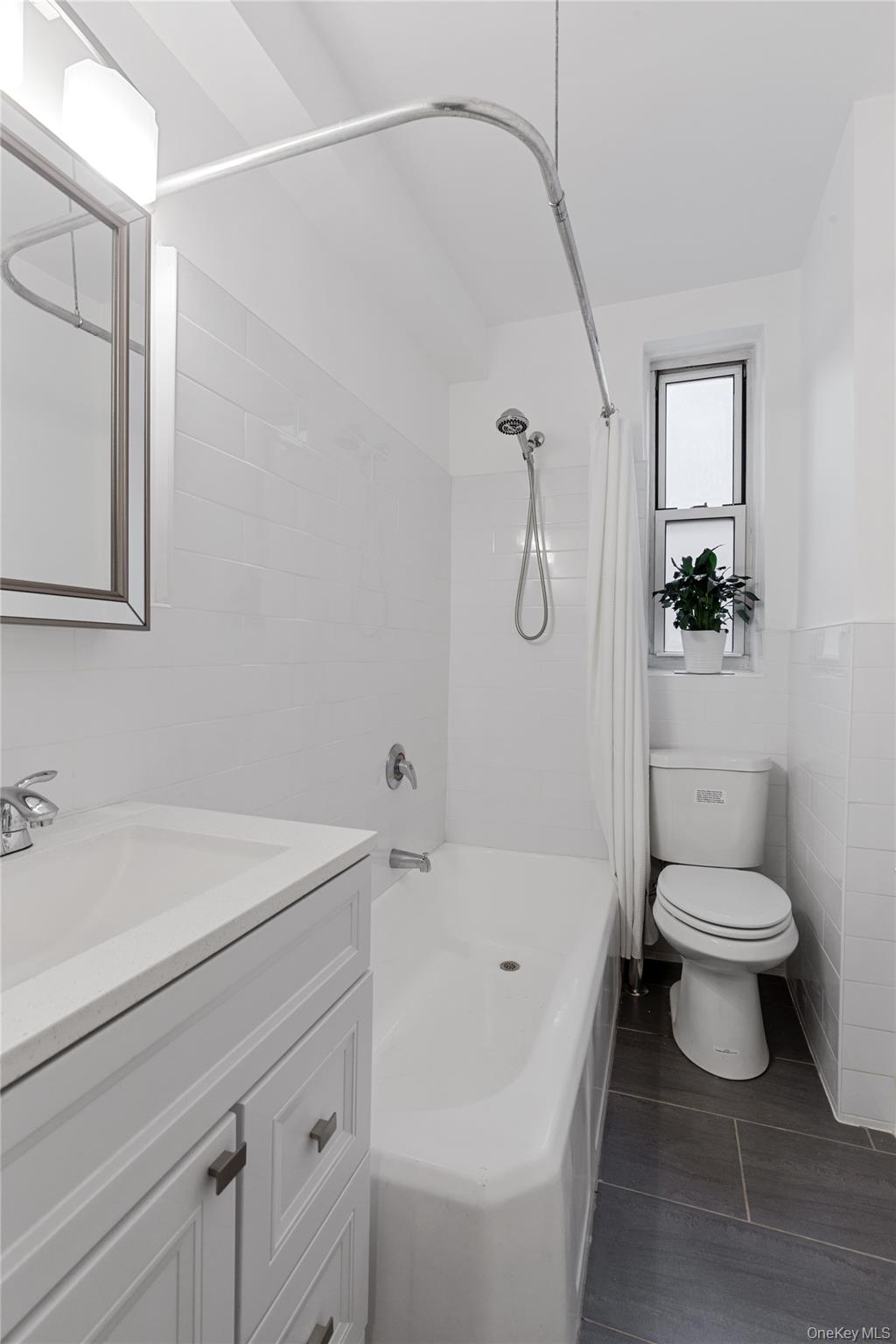 #7 photo, 73-12 35th Avenue, Jackson Heights , NY 11372