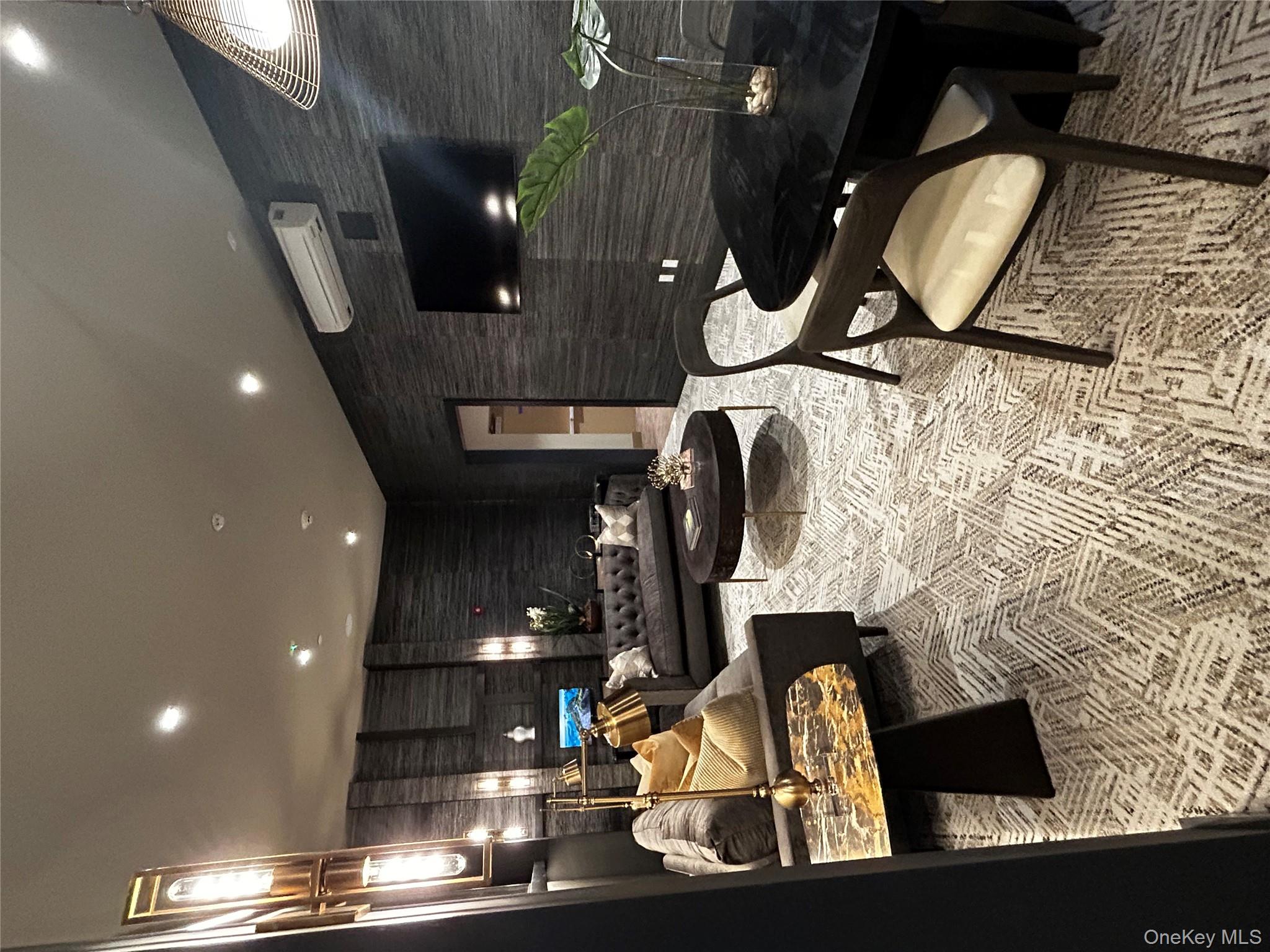 #16 photo, 4180 Sunrise Highway, サフォーク郡 Oakdale , NY 11716