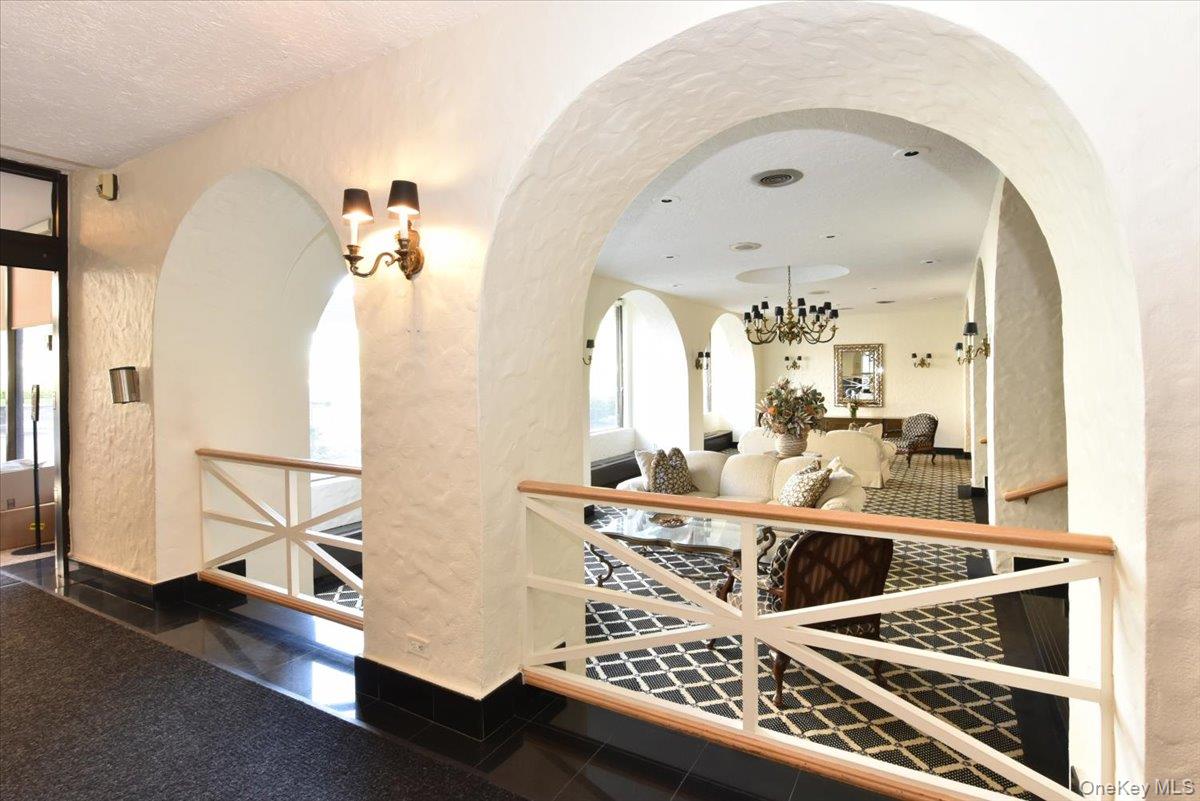 #3 photo, 18-15 215th Street, クイーンズ区 Bayside , NY 11360