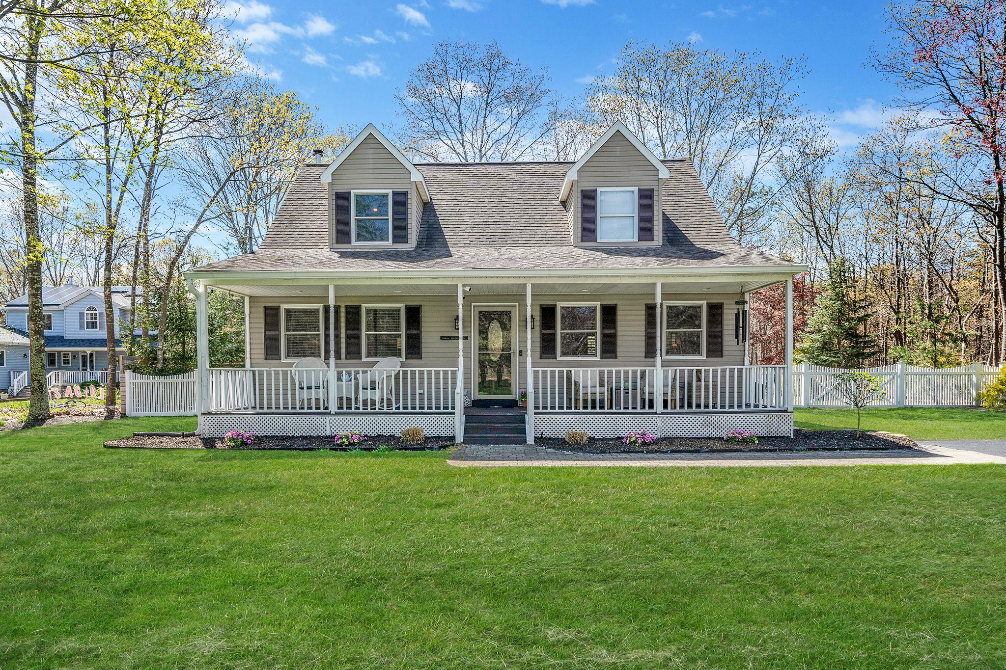 #1 photo, 36 N Cozine Road, سوفولك Manorville , NY 11949