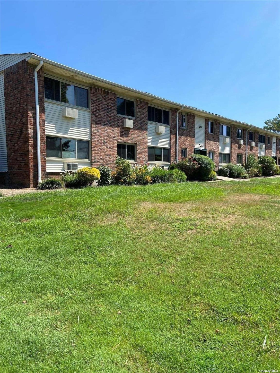 #2 photo, 2417 Union Boulevard, 東長島 艾斯利普 Islip , NY 11751