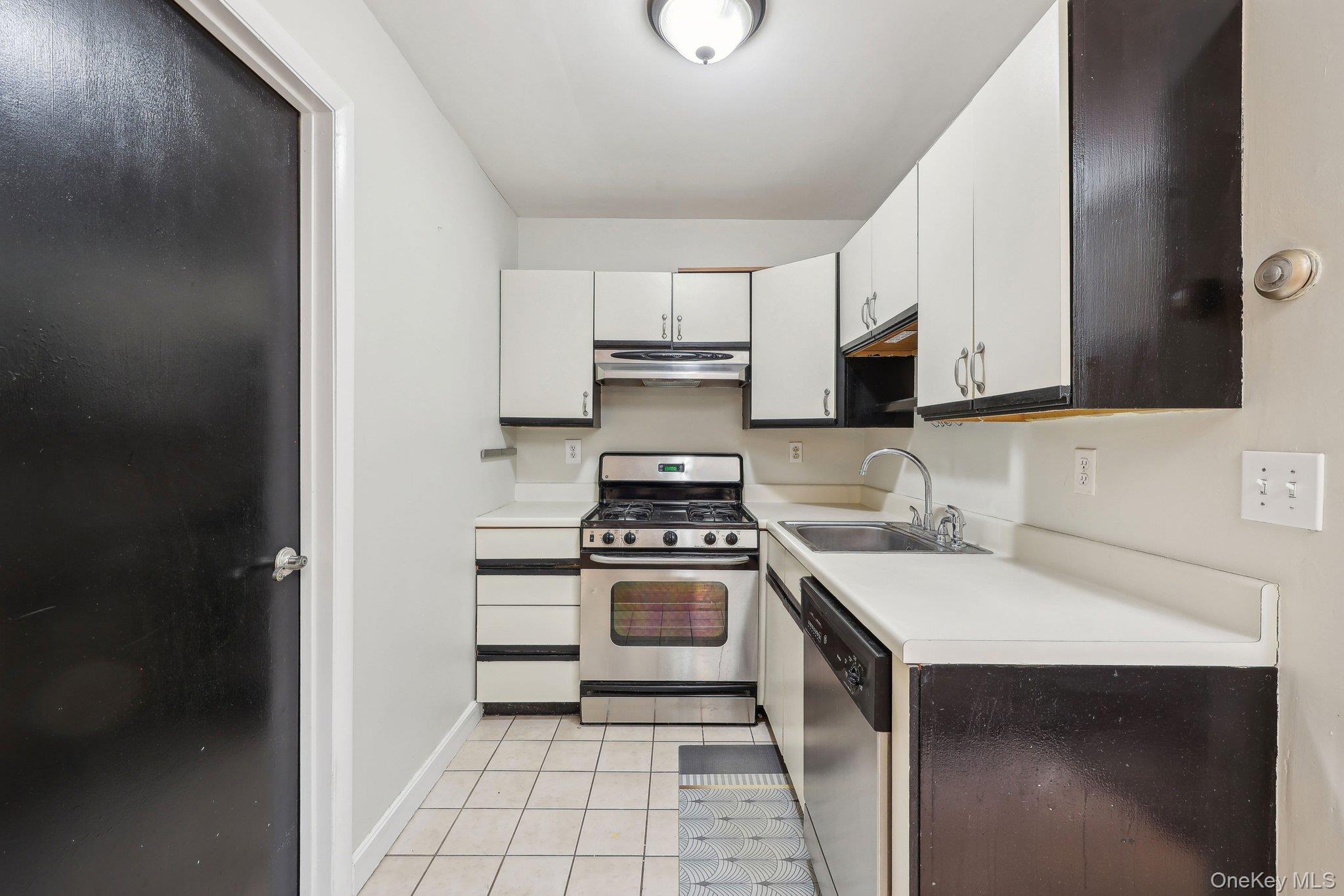 #15 photo, 215 Washington Street, Tappan , NY 10983