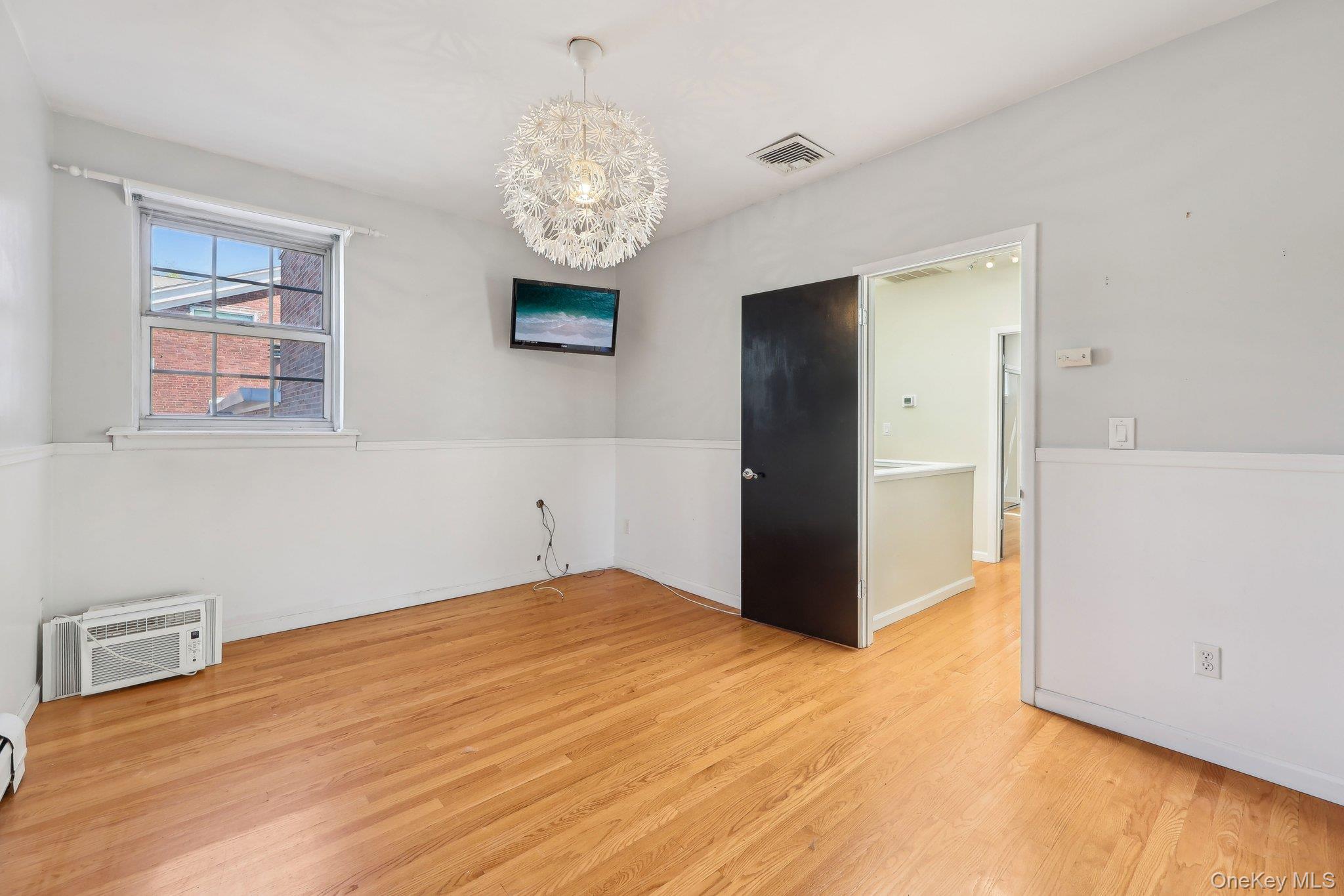 #20 photo, 215 Washington Street, Tappan , NY 10983