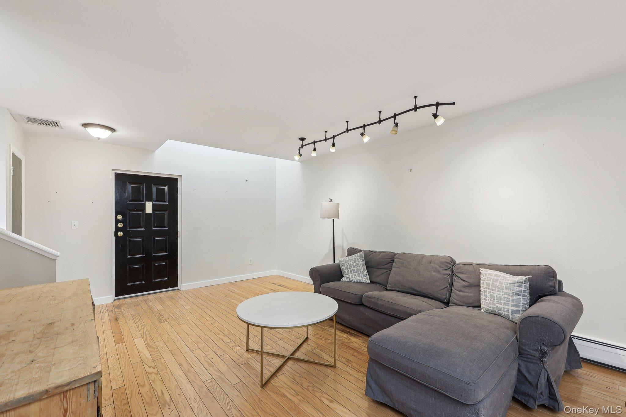 #6 photo, 215 Washington Street, Tappan , NY 10983