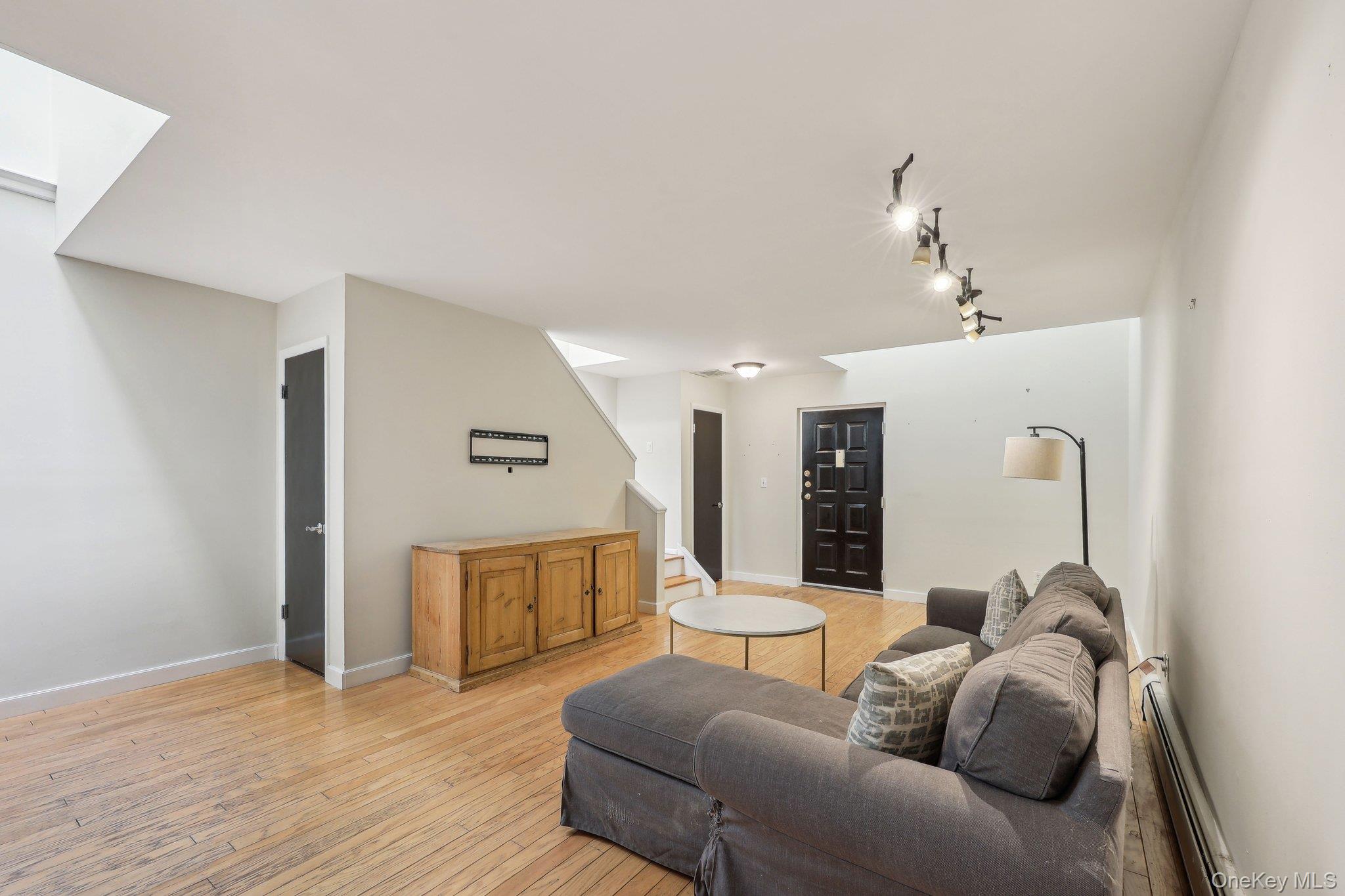 #8 photo, 215 Washington Street, Tappan , NY 10983