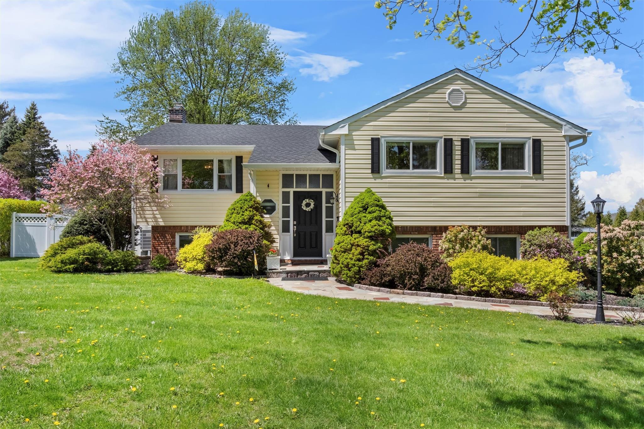 #1 photo, 3189 Quinlan Street, Yorktown Heights , NY 10598