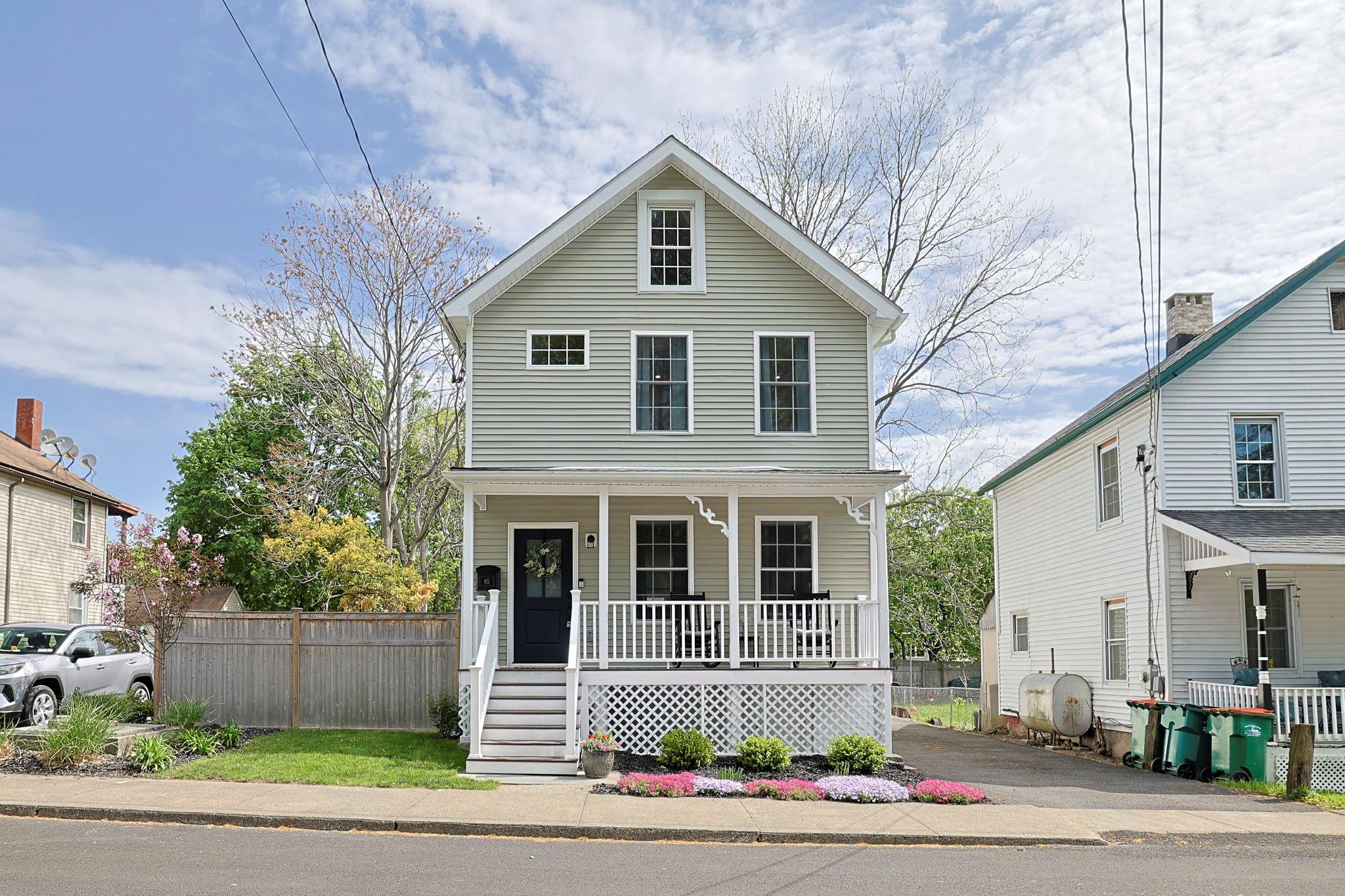 #1 photo, 85 Kent Street, Beacon , NY 12508