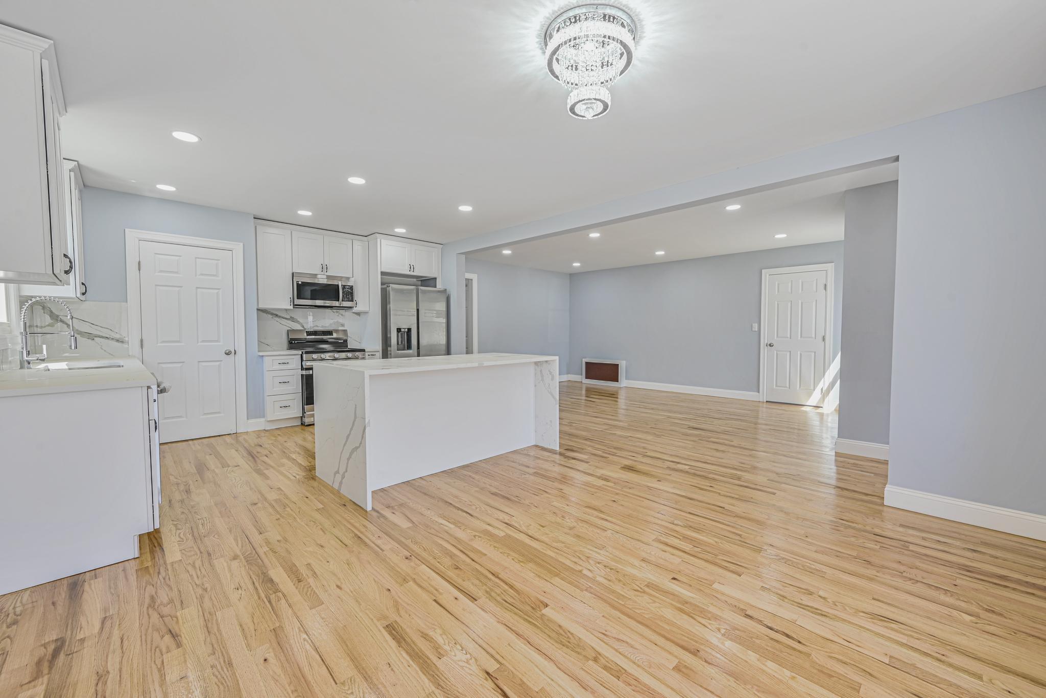 #19 photo, 49 Carol Street, West Hempstead , NY 11552