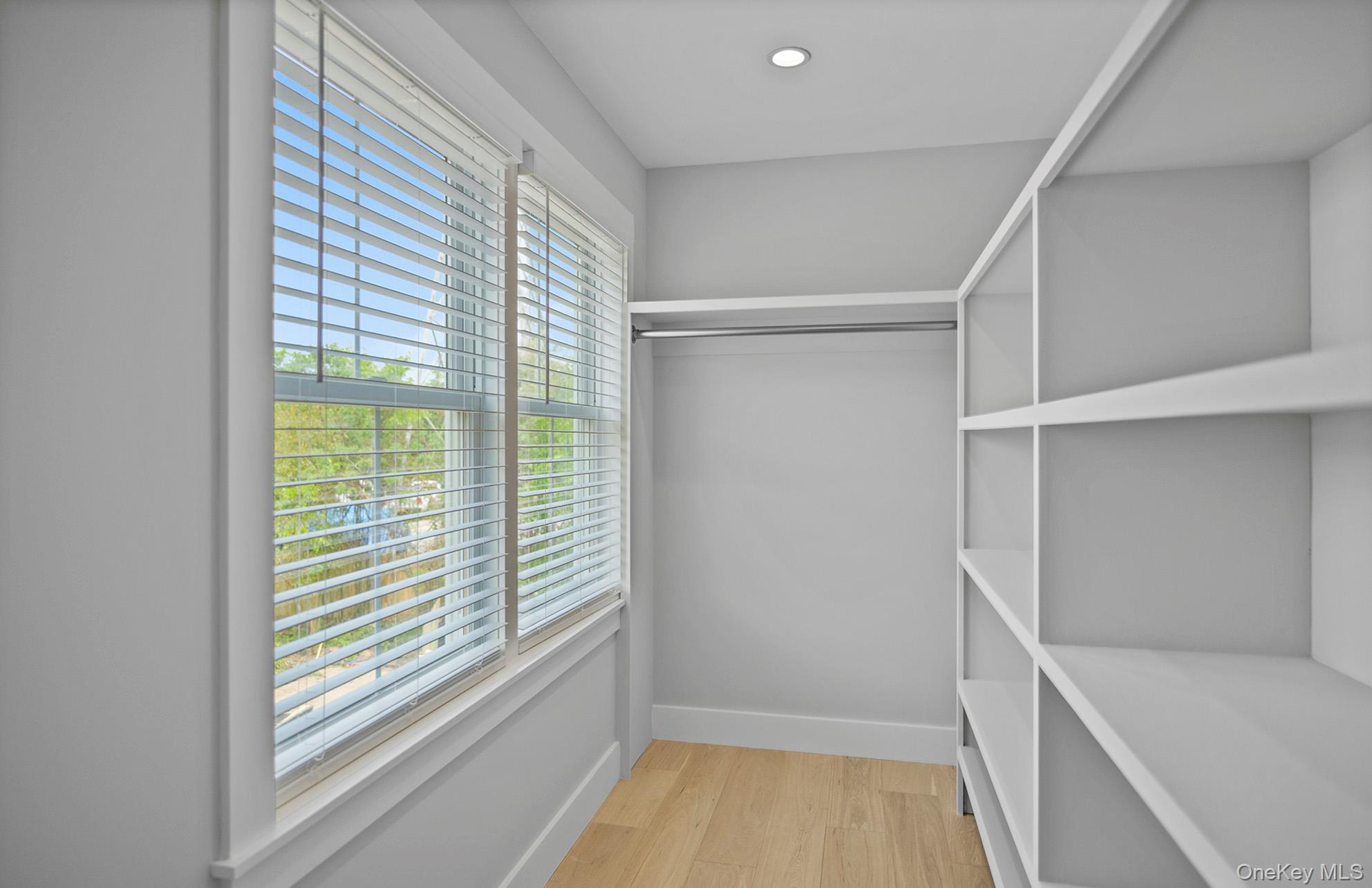 #11 photo, 7 Fanning Avenue, サフォーク郡 Hampton Bays , NY 11946