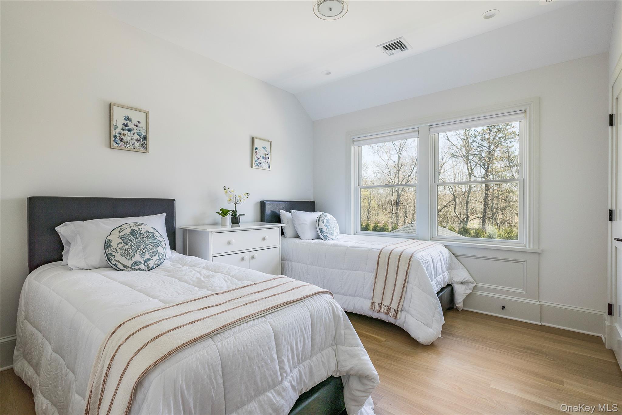 #18 photo, 9 Jennifers Path, サフォーク郡 Quiogue , NY 11978