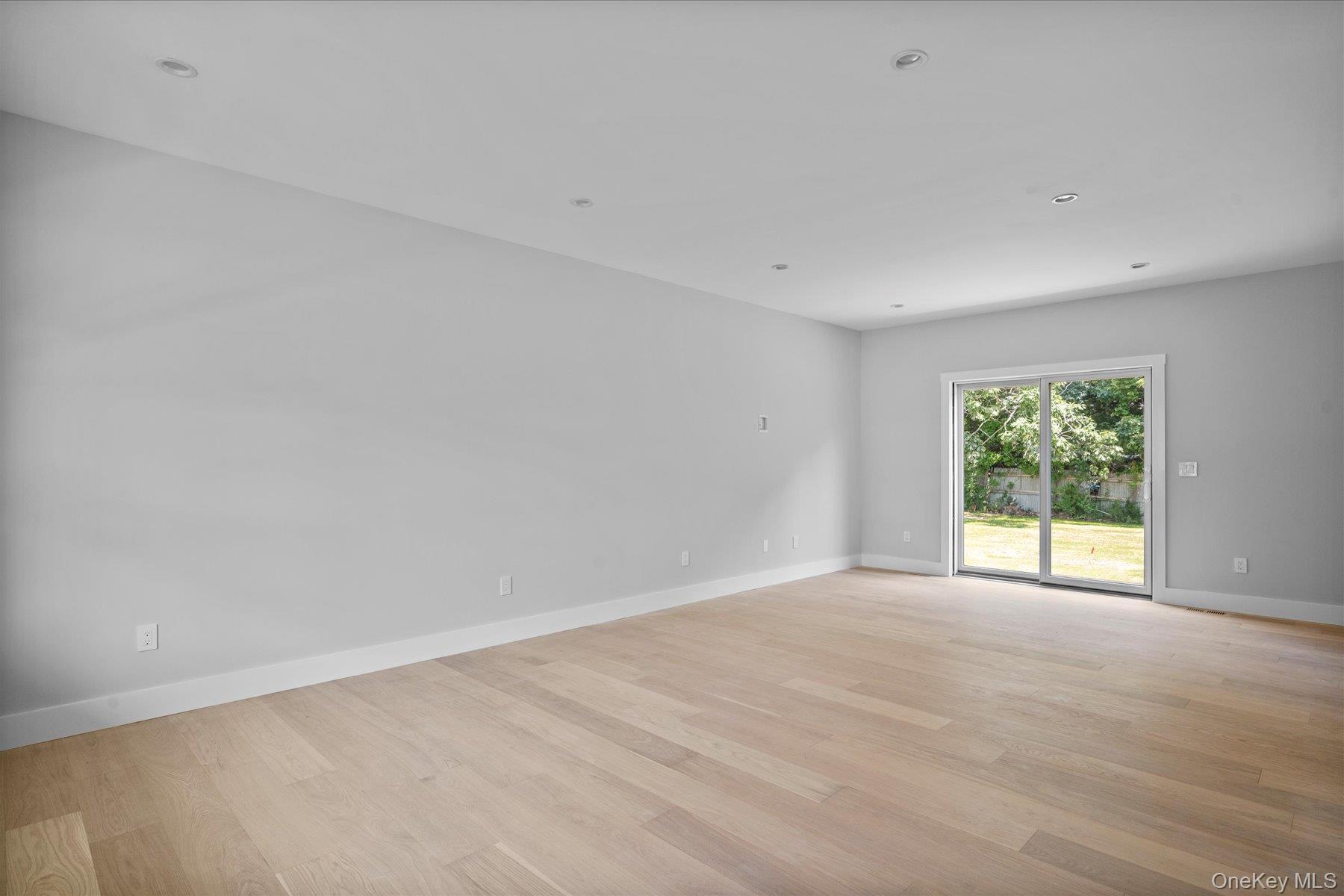 #5 photo, 9 Fanning Avenue, サフォーク郡 Hampton Bays , NY 11946